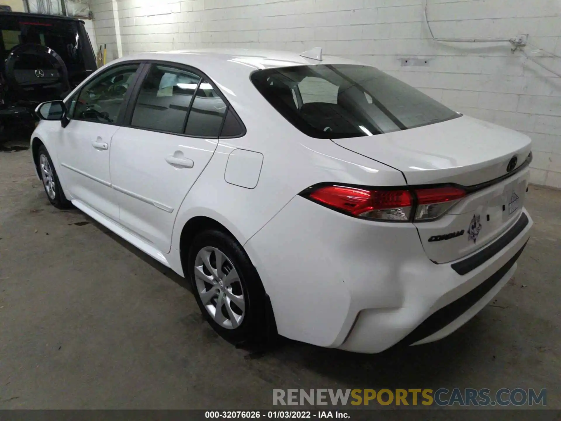 3 Photograph of a damaged car 5YFEPMAE4MP196491 TOYOTA COROLLA 2021