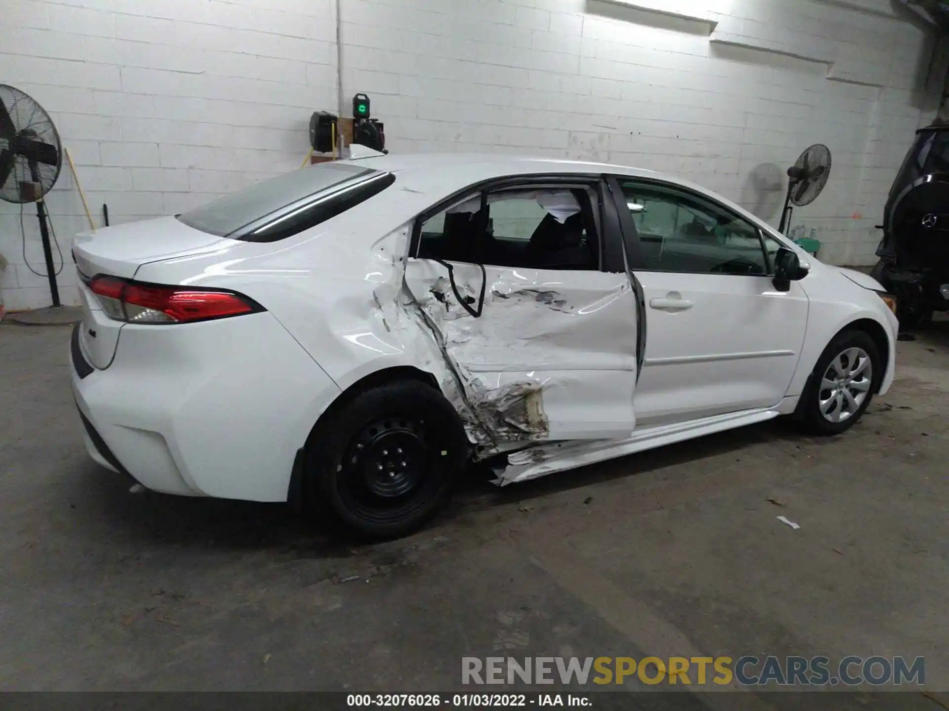 6 Photograph of a damaged car 5YFEPMAE4MP196491 TOYOTA COROLLA 2021