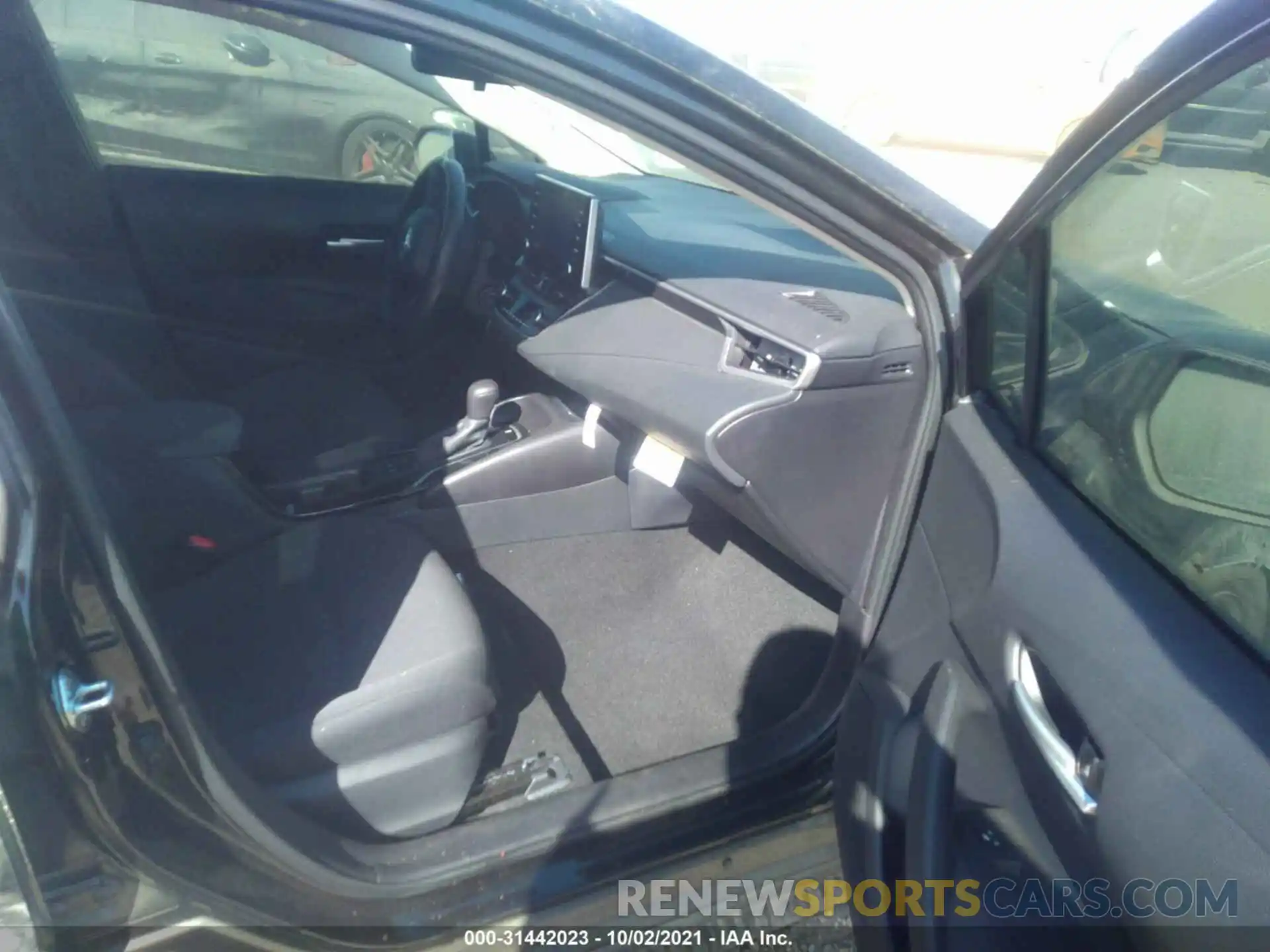 5 Photograph of a damaged car 5YFEPMAE4MP198029 TOYOTA COROLLA 2021