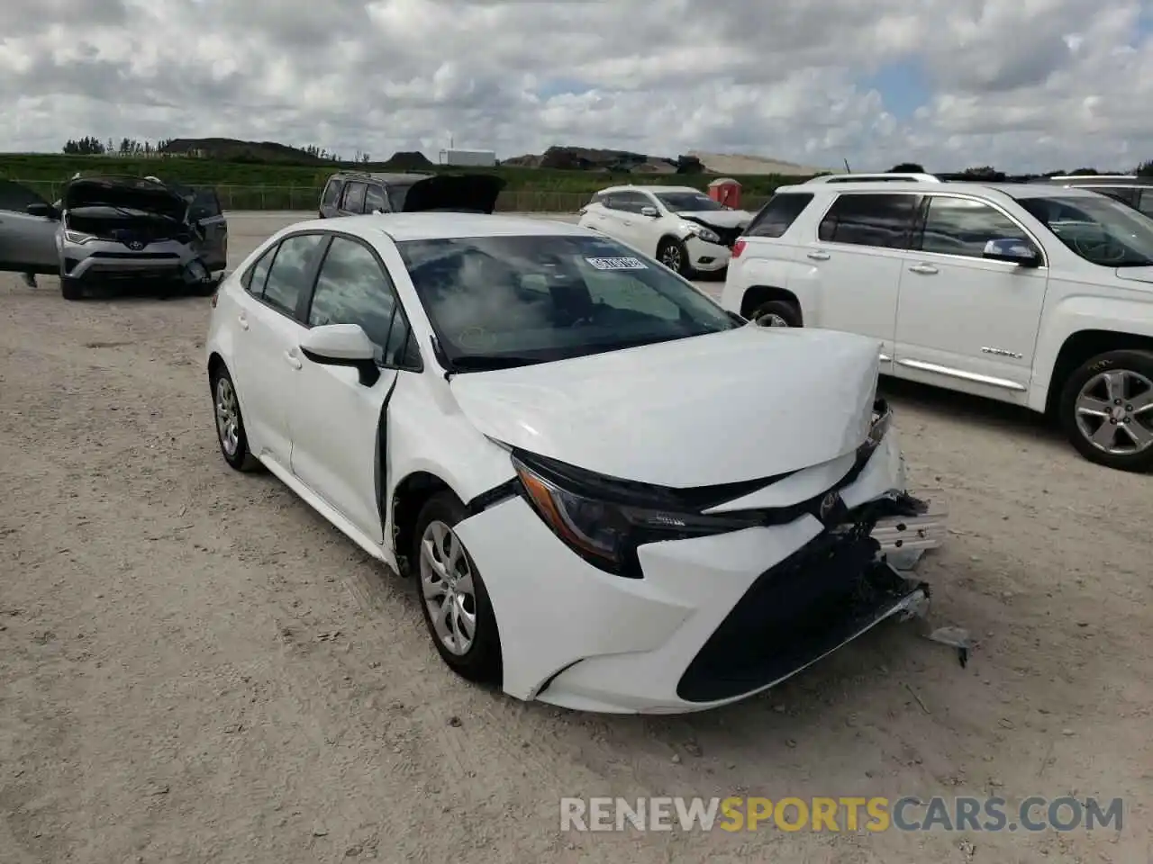 1 Photograph of a damaged car 5YFEPMAE4MP201818 TOYOTA COROLLA 2021