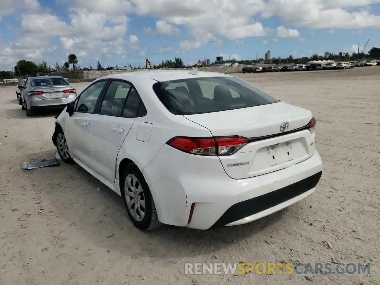 3 Photograph of a damaged car 5YFEPMAE4MP201818 TOYOTA COROLLA 2021