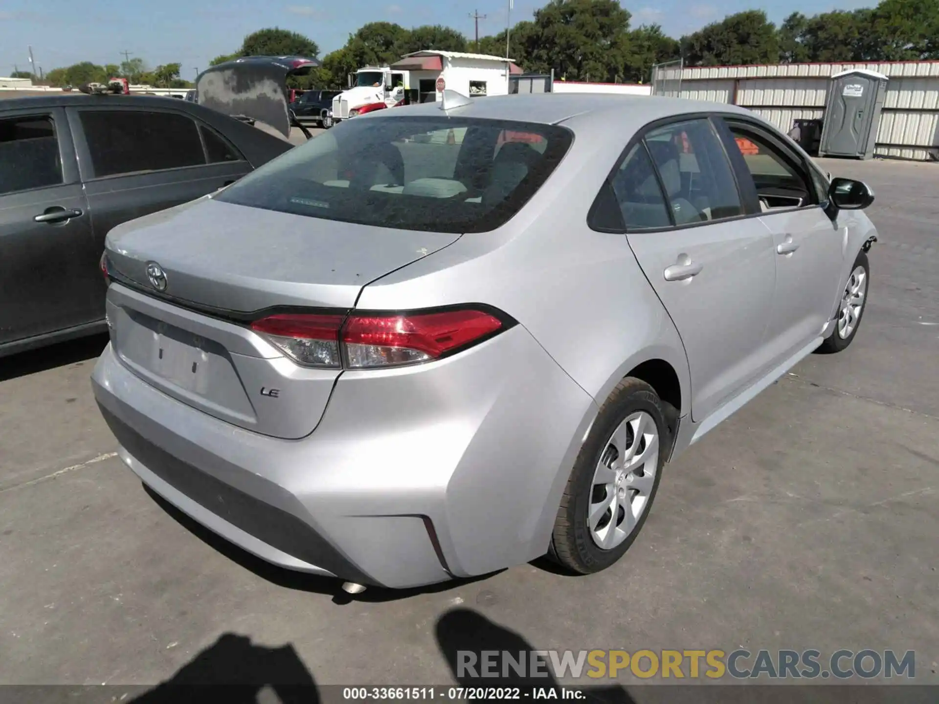 4 Photograph of a damaged car 5YFEPMAE4MP206873 TOYOTA COROLLA 2021