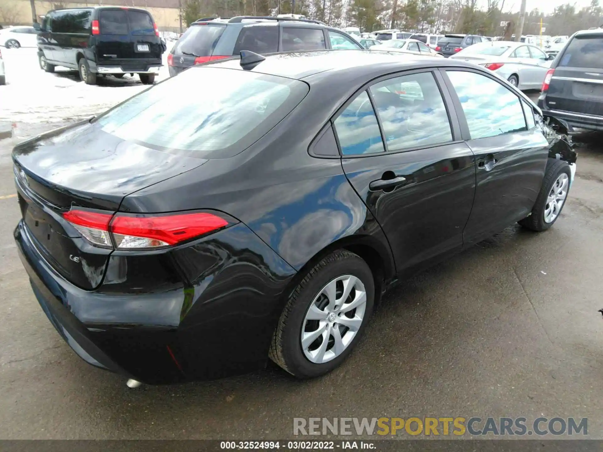 4 Photograph of a damaged car 5YFEPMAE4MP211829 TOYOTA COROLLA 2021