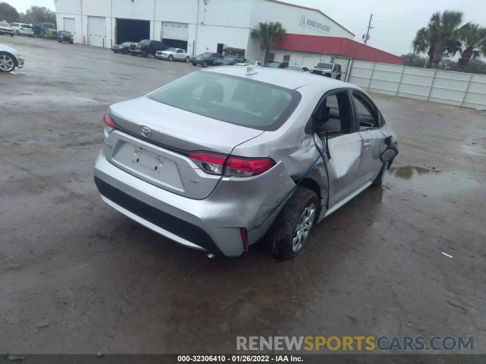 4 Photograph of a damaged car 5YFEPMAE4MP216495 TOYOTA COROLLA 2021