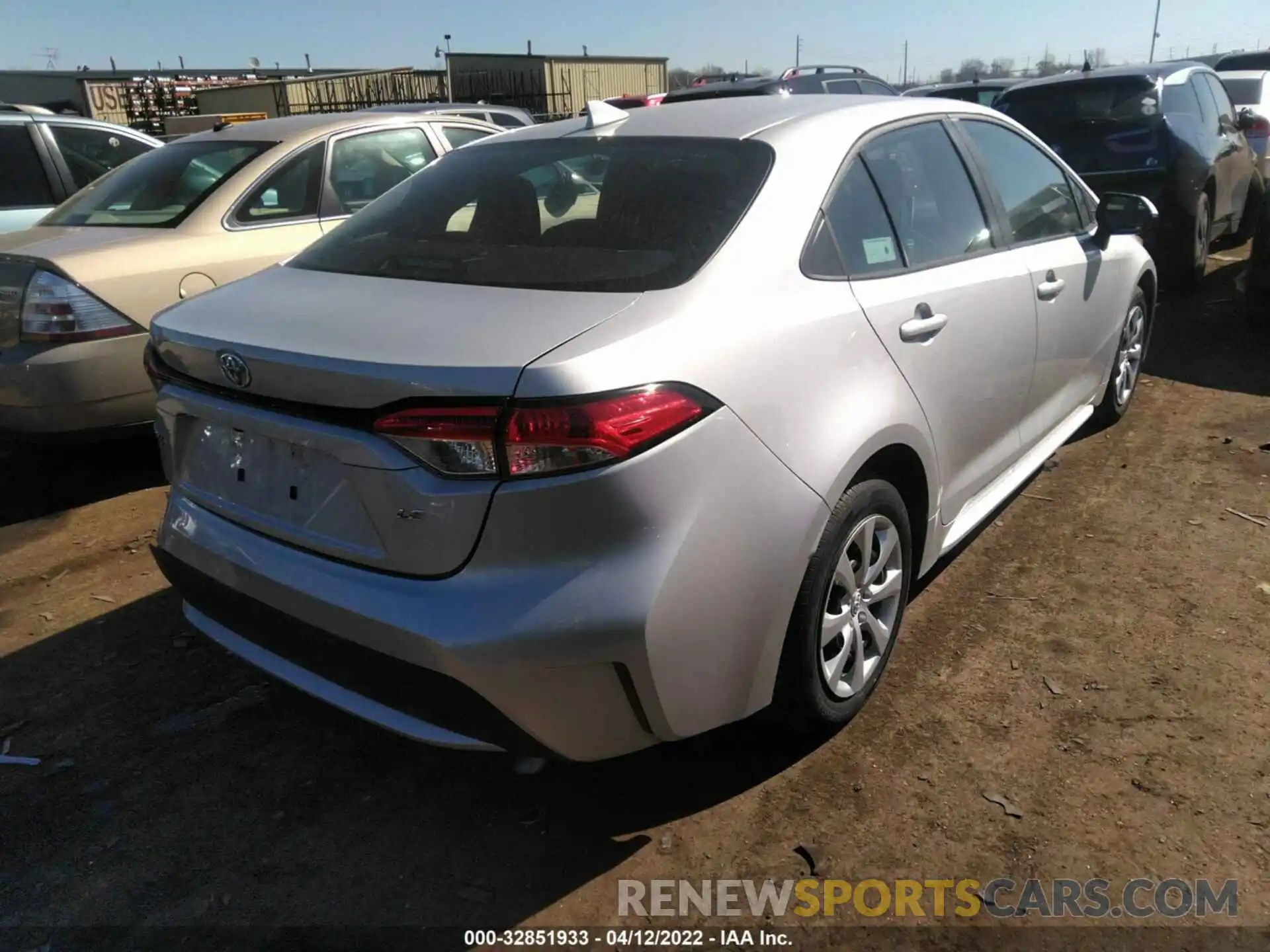 4 Photograph of a damaged car 5YFEPMAE4MP216609 TOYOTA COROLLA 2021