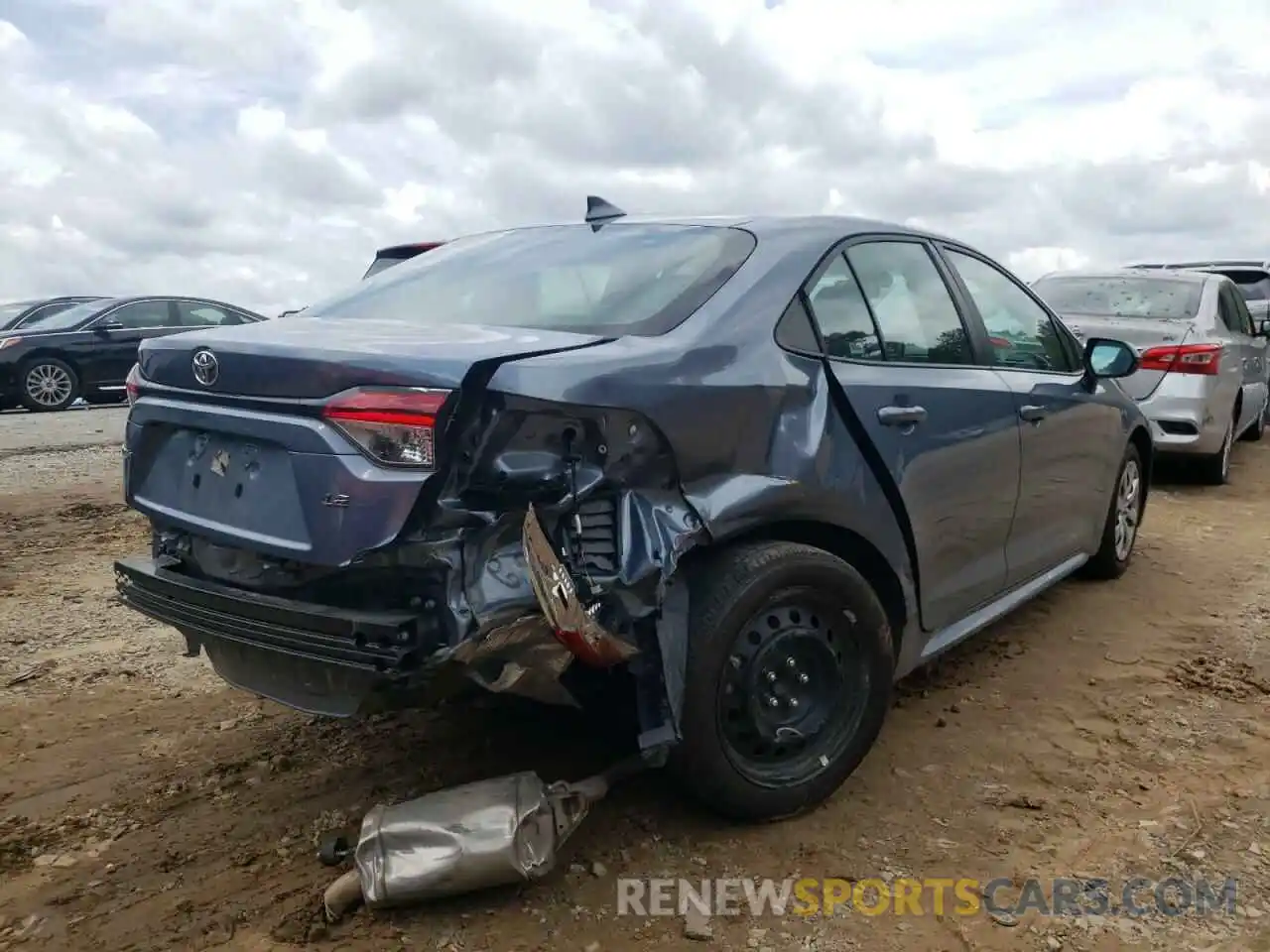 4 Photograph of a damaged car 5YFEPMAE4MP216870 TOYOTA COROLLA 2021