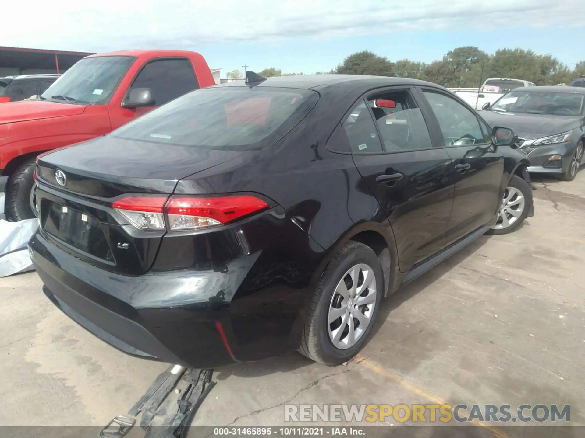 4 Photograph of a damaged car 5YFEPMAE4MP217517 TOYOTA COROLLA 2021