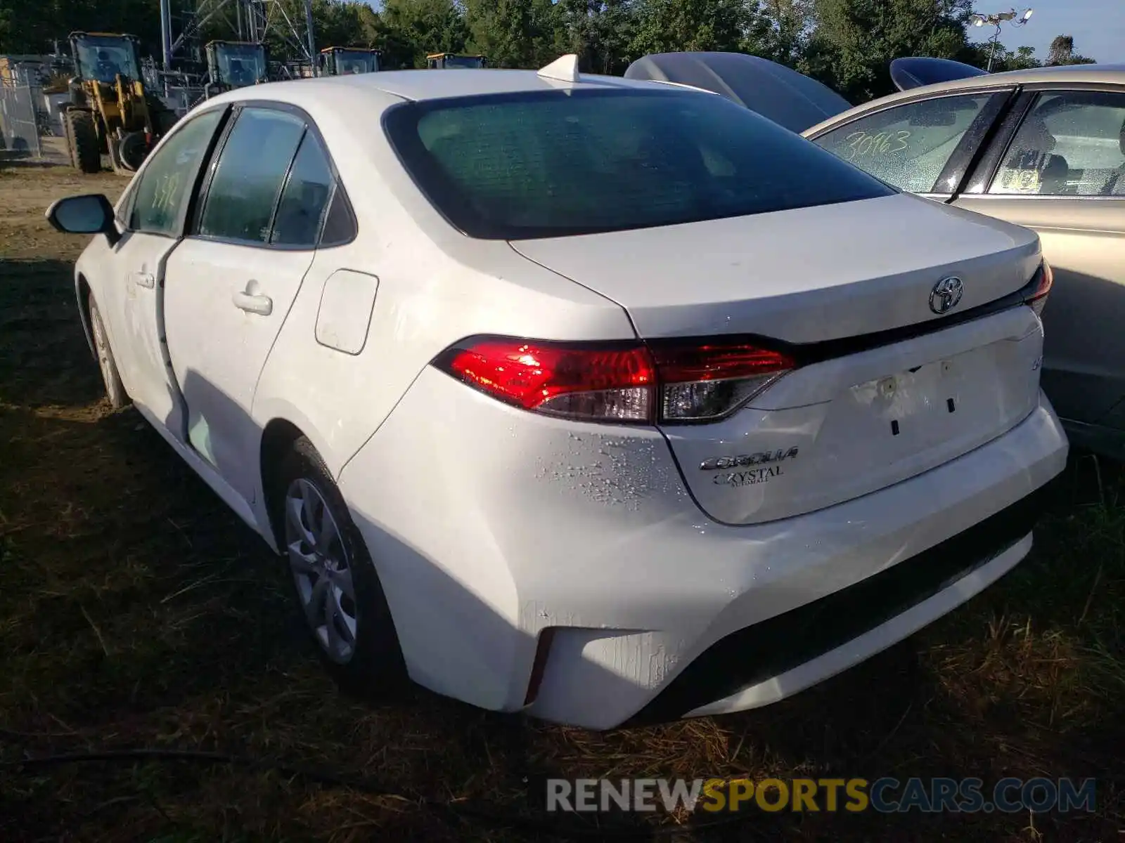 3 Photograph of a damaged car 5YFEPMAE4MP218621 TOYOTA COROLLA 2021