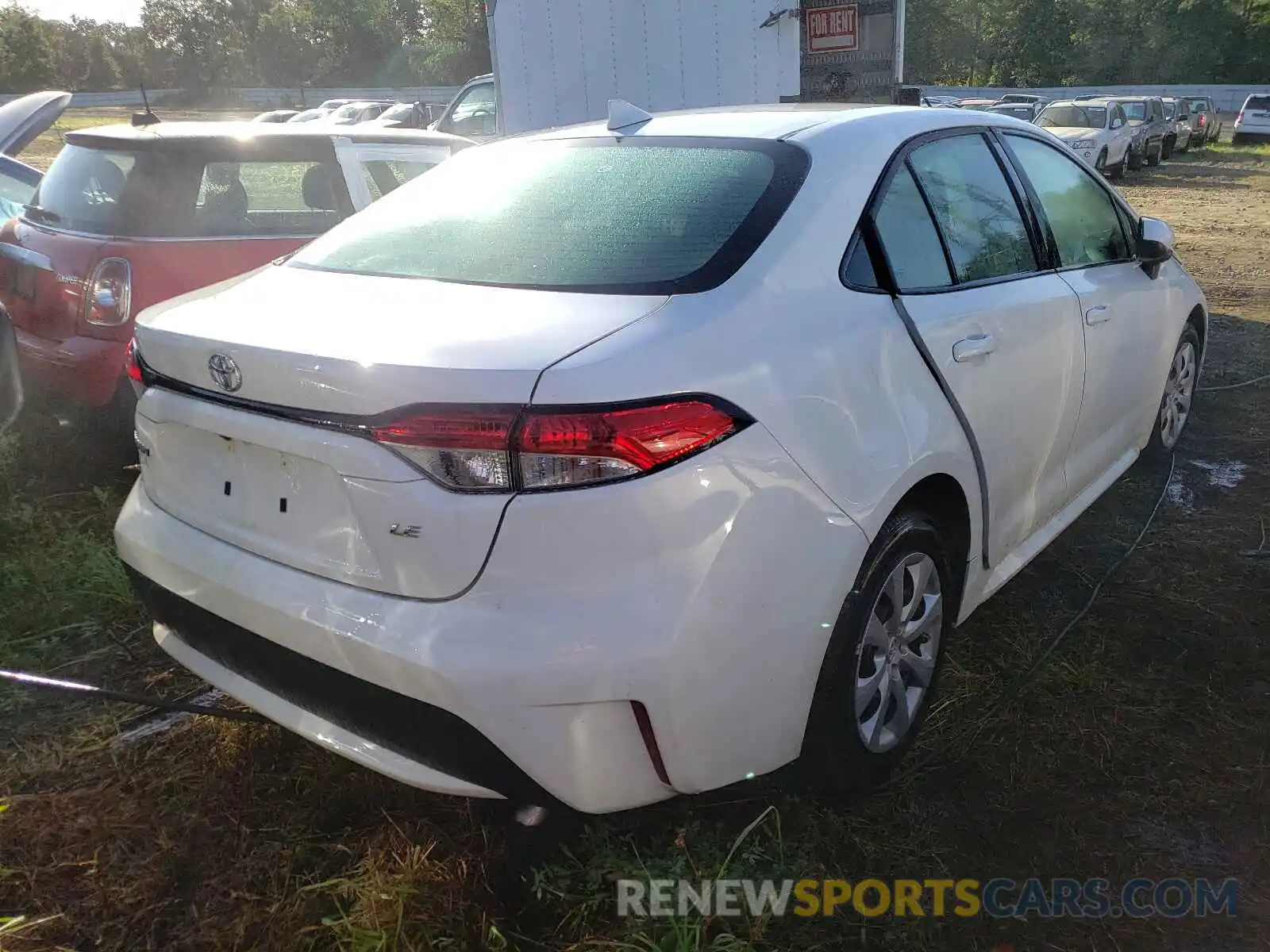 4 Photograph of a damaged car 5YFEPMAE4MP218621 TOYOTA COROLLA 2021