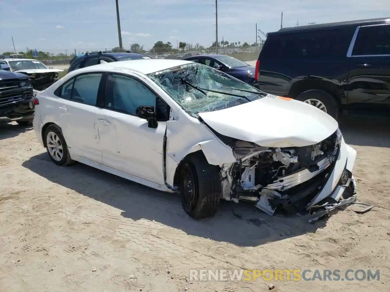 1 Photograph of a damaged car 5YFEPMAE4MP218800 TOYOTA COROLLA 2021