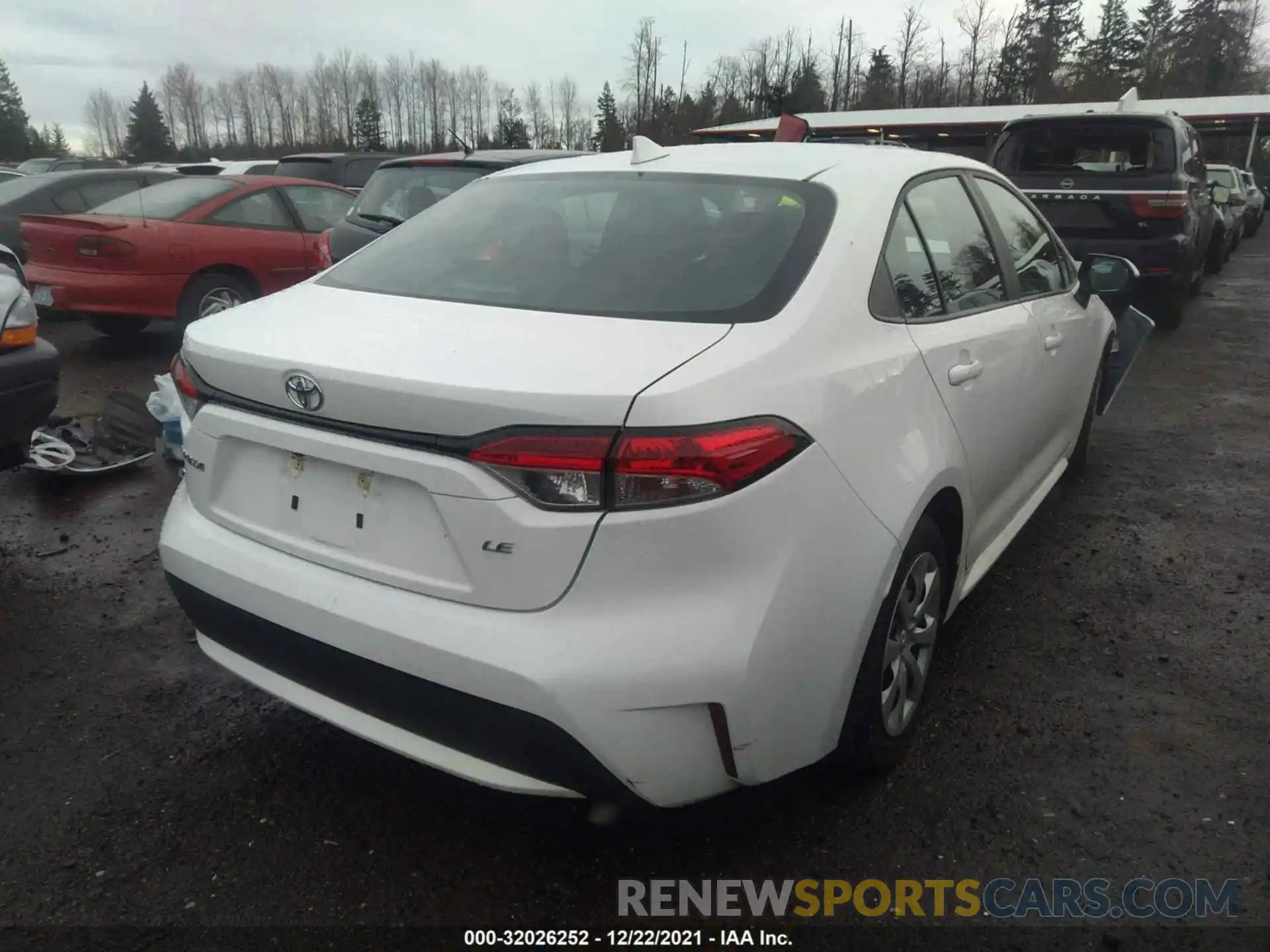 4 Photograph of a damaged car 5YFEPMAE4MP218991 TOYOTA COROLLA 2021