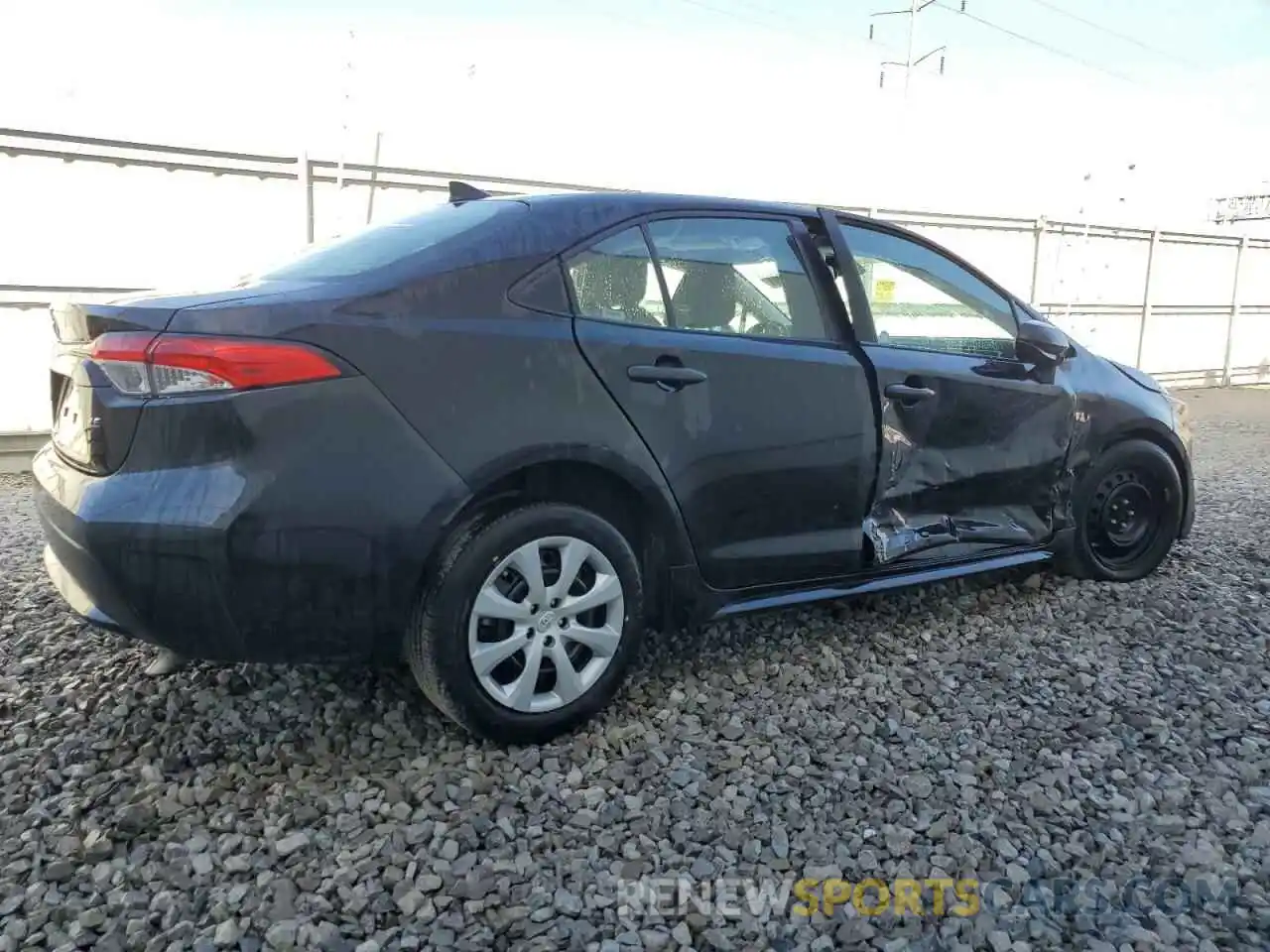 3 Photograph of a damaged car 5YFEPMAE4MP219039 TOYOTA COROLLA 2021