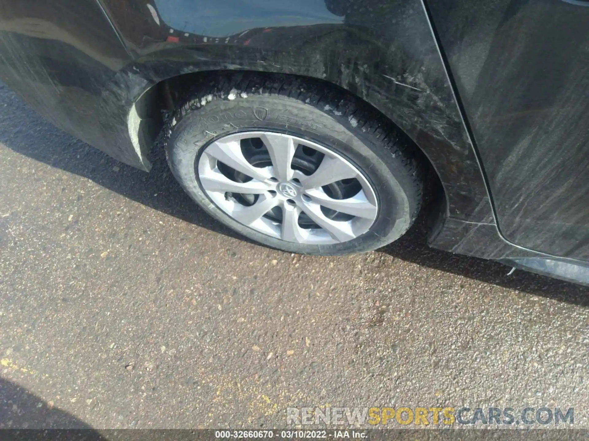 16 Photograph of a damaged car 5YFEPMAE4MP221261 TOYOTA COROLLA 2021