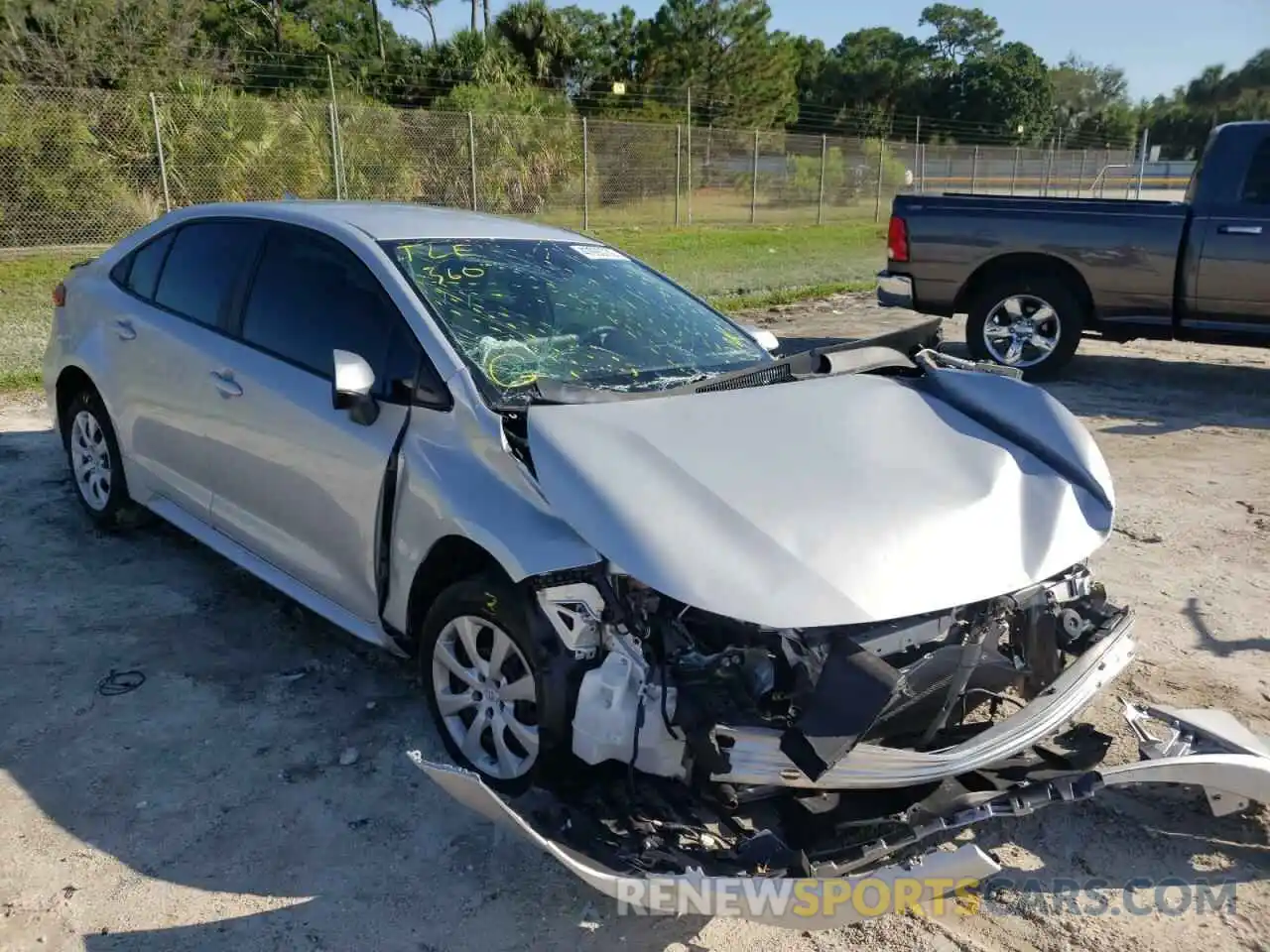 1 Photograph of a damaged car 5YFEPMAE4MP229215 TOYOTA COROLLA 2021