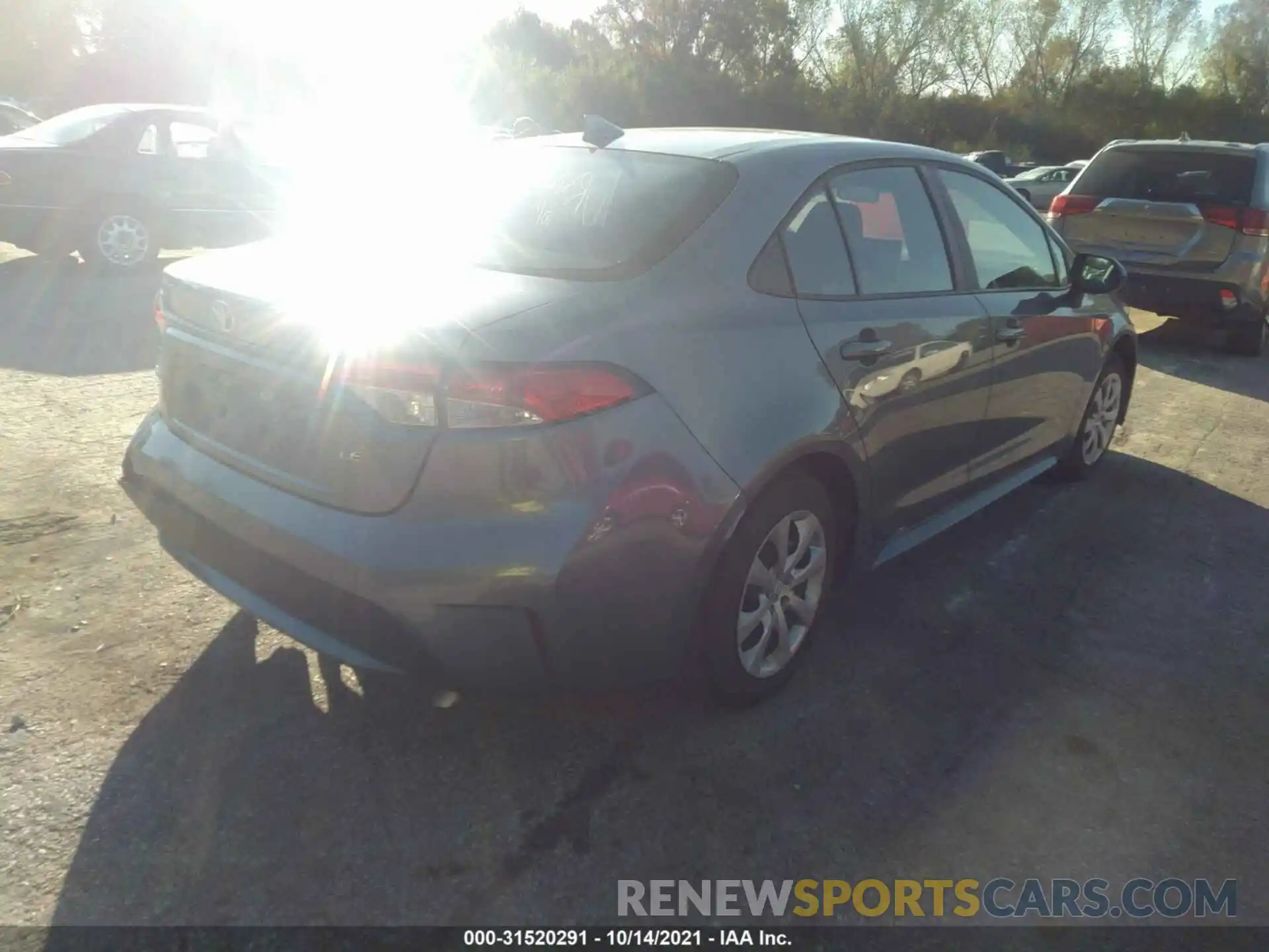 4 Photograph of a damaged car 5YFEPMAE4MP232115 TOYOTA COROLLA 2021