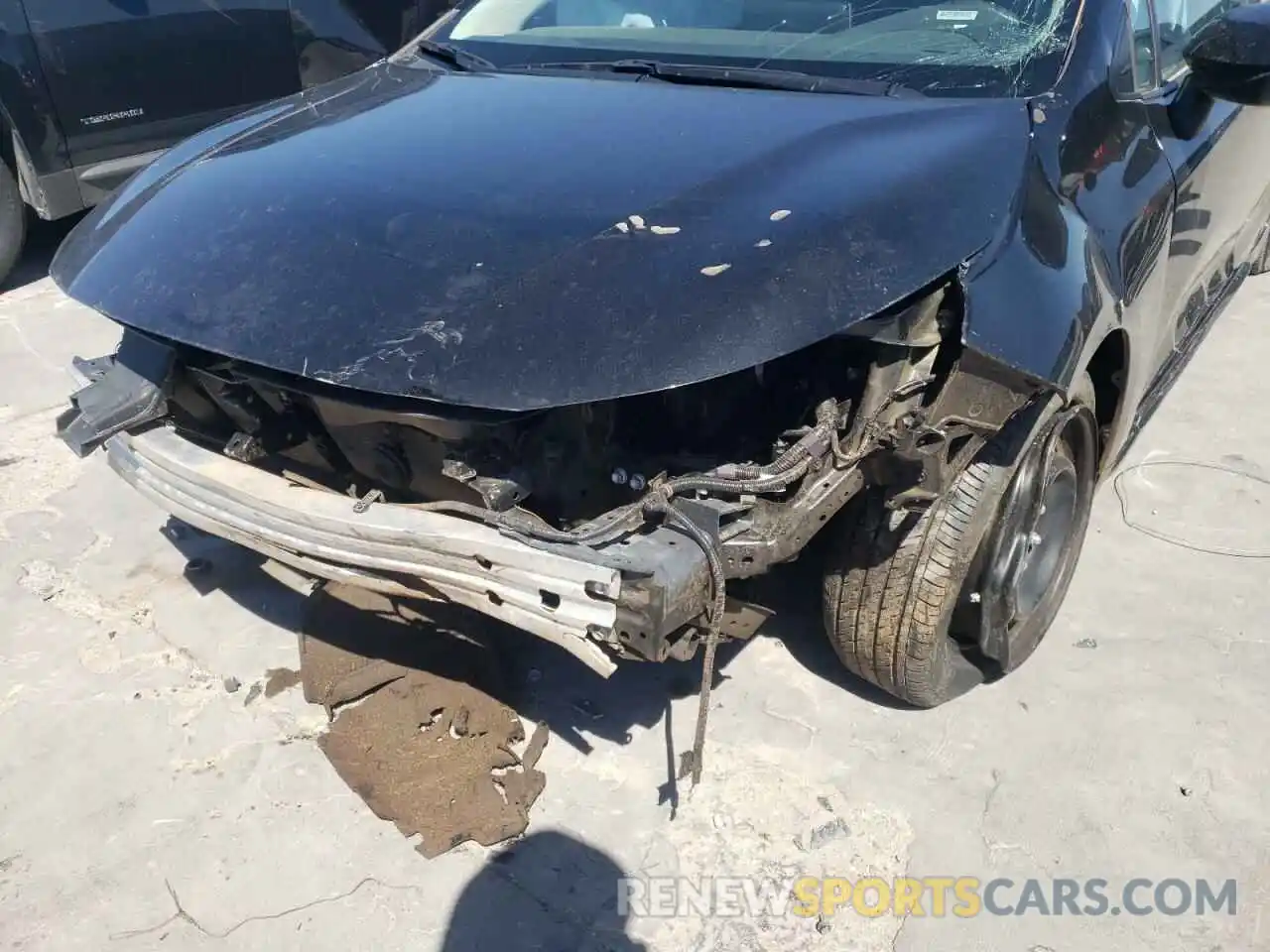 9 Photograph of a damaged car 5YFEPMAE4MP232776 TOYOTA COROLLA 2021