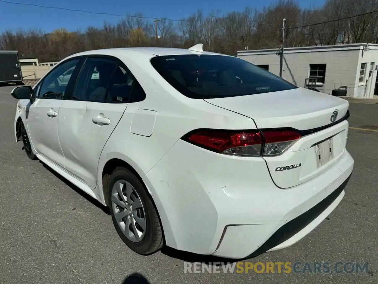 2 Photograph of a damaged car 5YFEPMAE4MP232826 TOYOTA COROLLA 2021