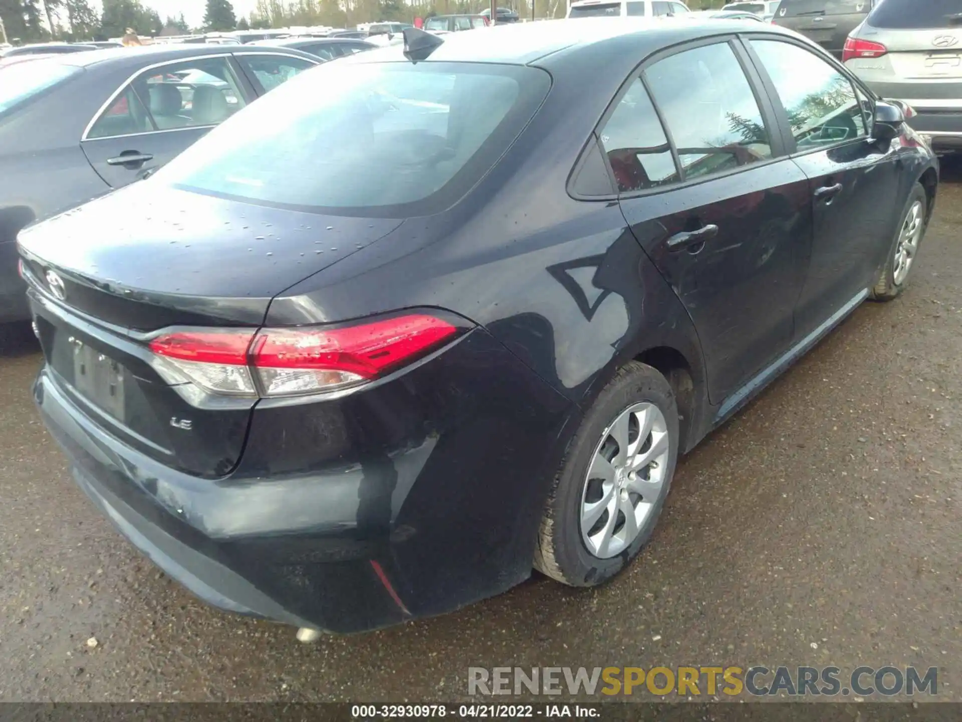 4 Photograph of a damaged car 5YFEPMAE4MP238125 TOYOTA COROLLA 2021