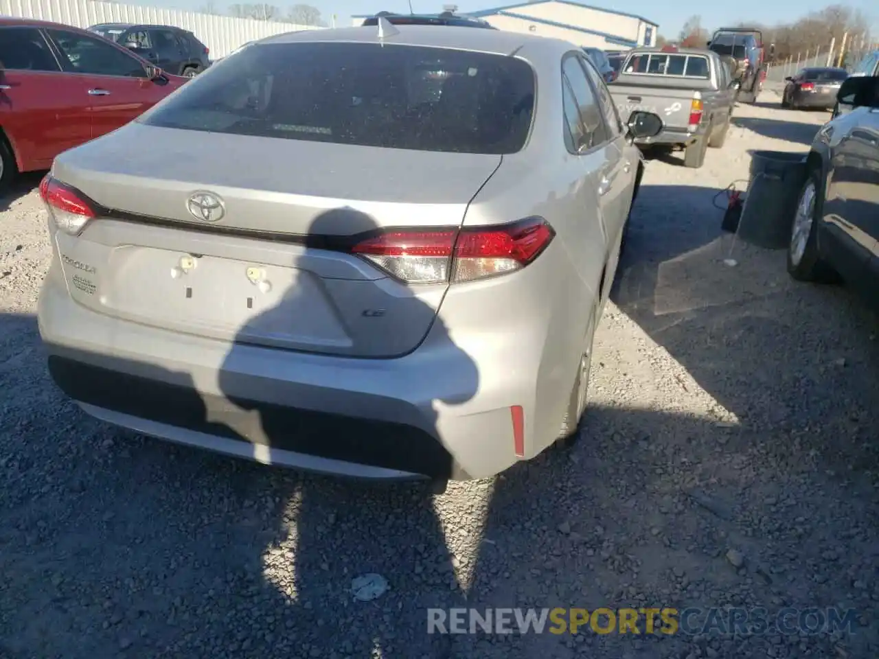 4 Photograph of a damaged car 5YFEPMAE4MP239159 TOYOTA COROLLA 2021