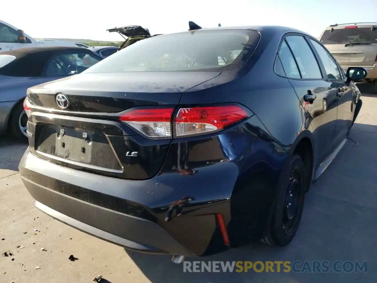 4 Photograph of a damaged car 5YFEPMAE4MP239579 TOYOTA COROLLA 2021