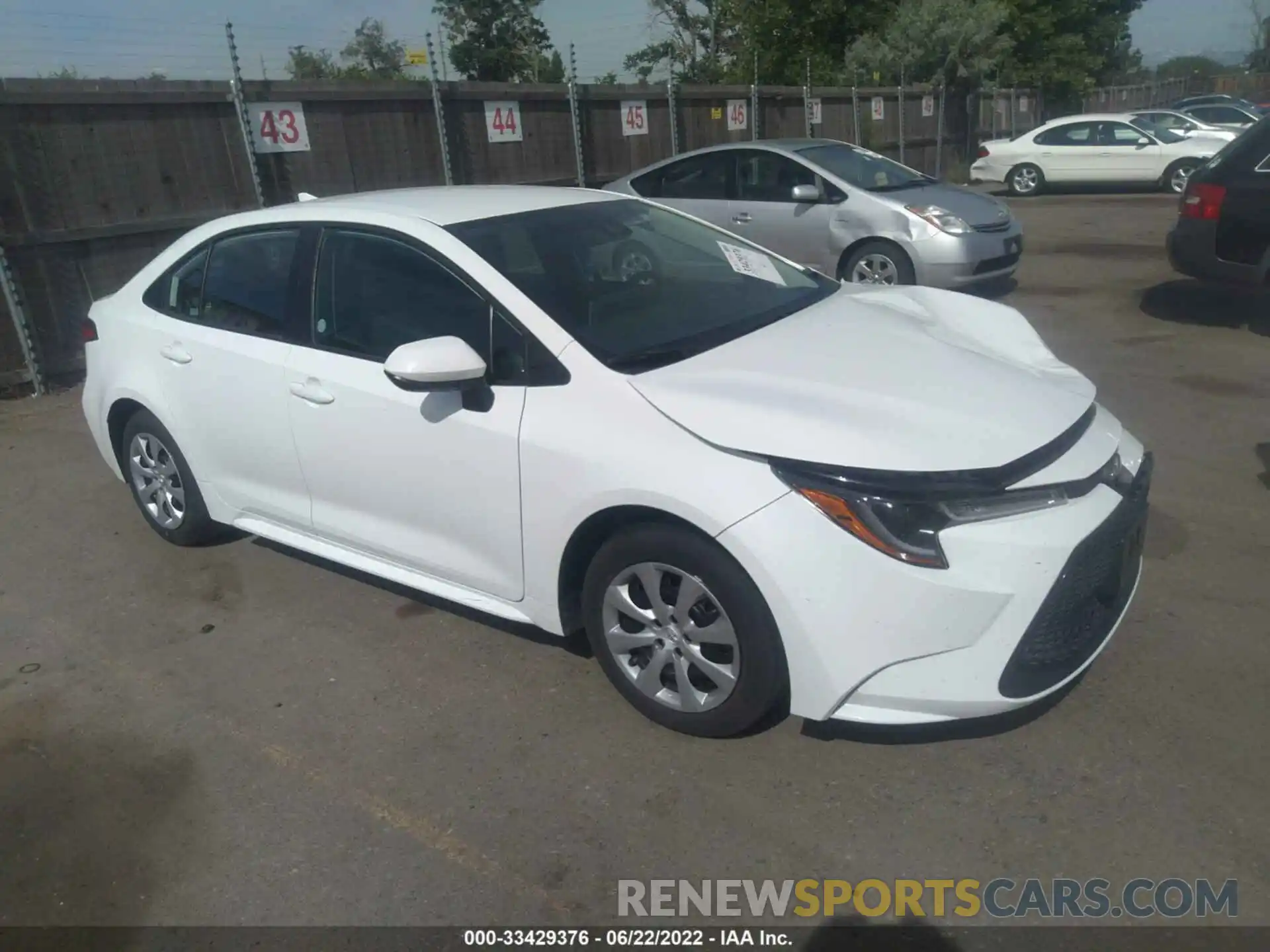 1 Photograph of a damaged car 5YFEPMAE4MP241641 TOYOTA COROLLA 2021