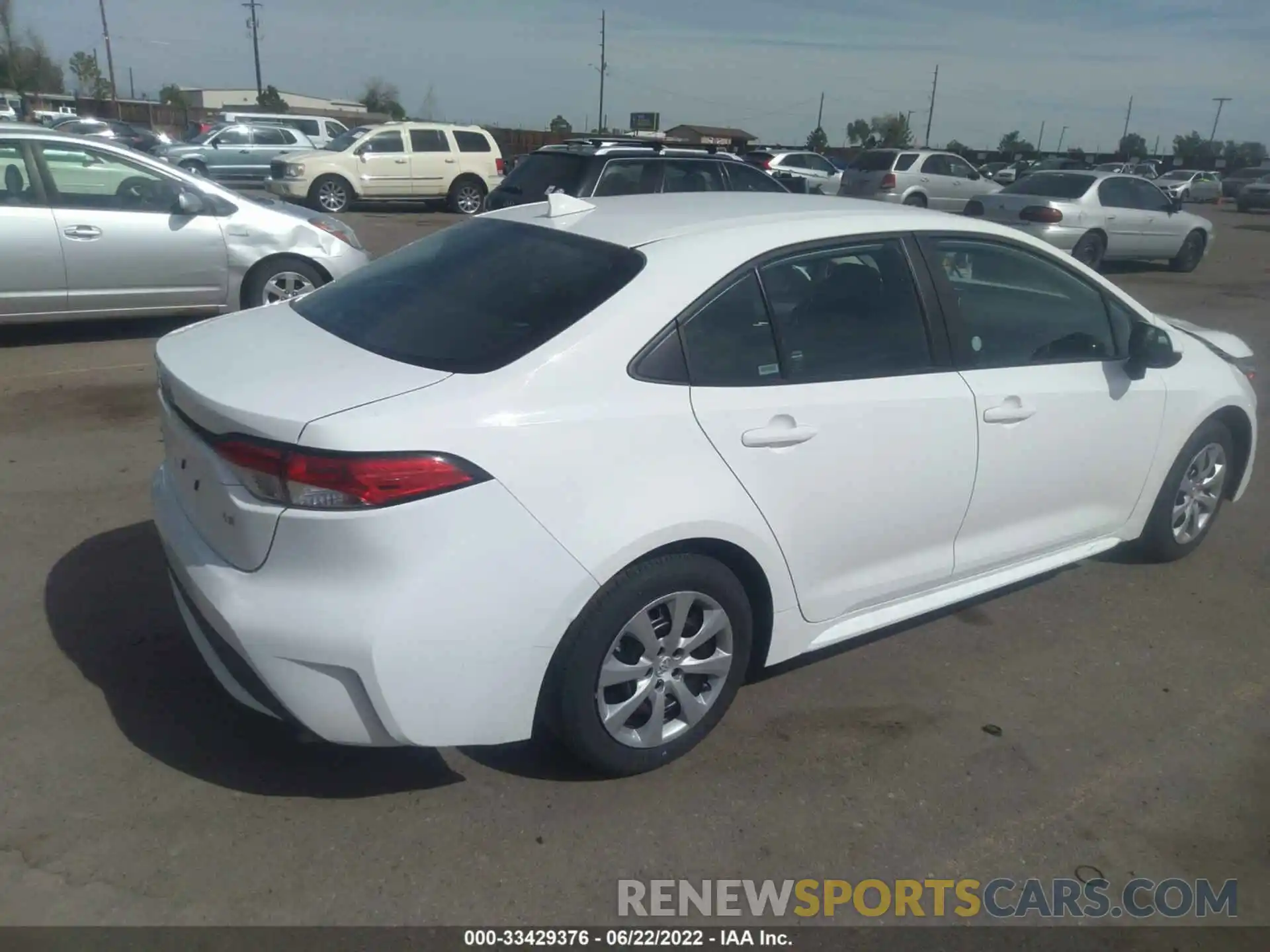 4 Photograph of a damaged car 5YFEPMAE4MP241641 TOYOTA COROLLA 2021