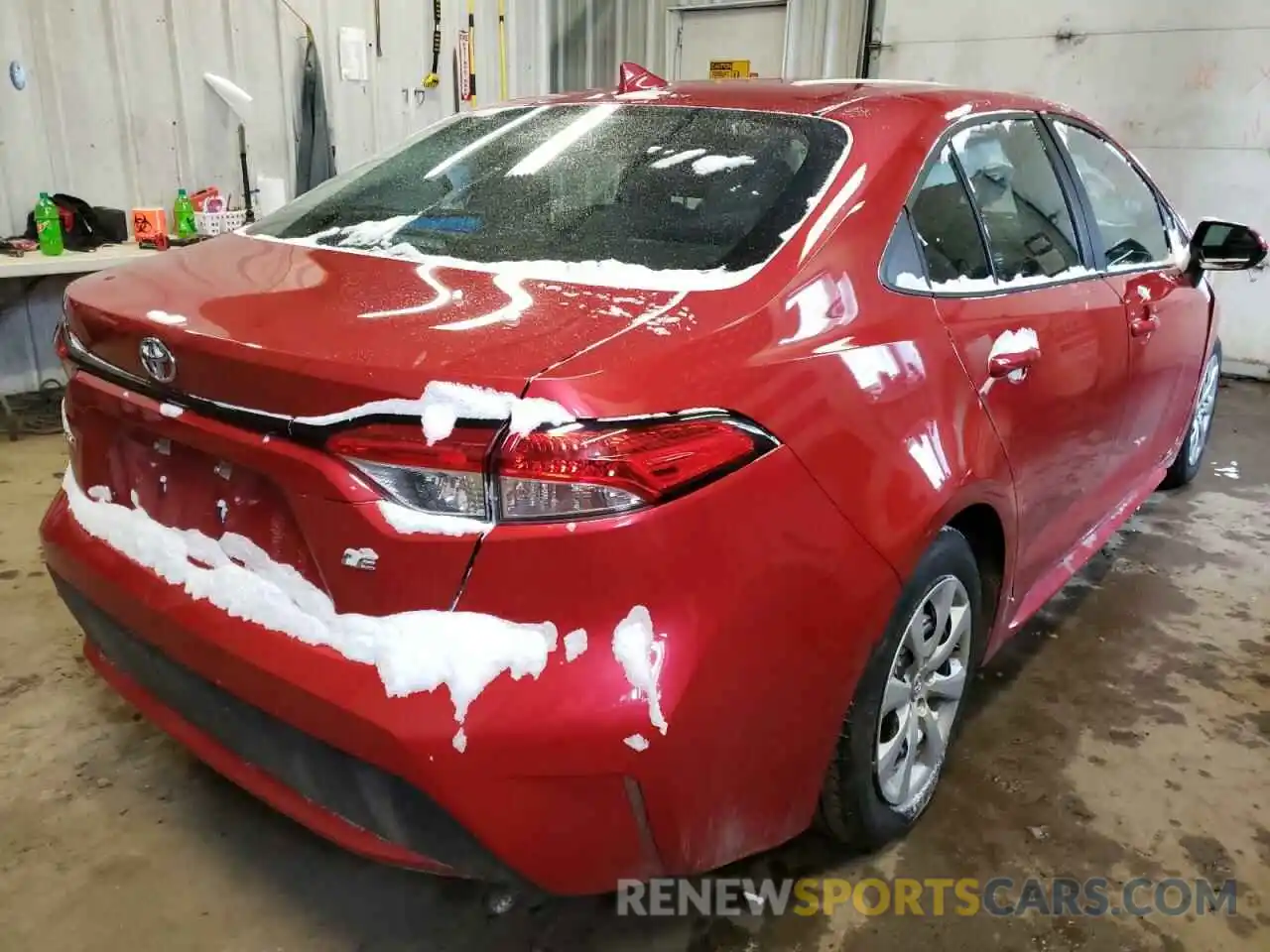 4 Photograph of a damaged car 5YFEPMAE4MP242059 TOYOTA COROLLA 2021