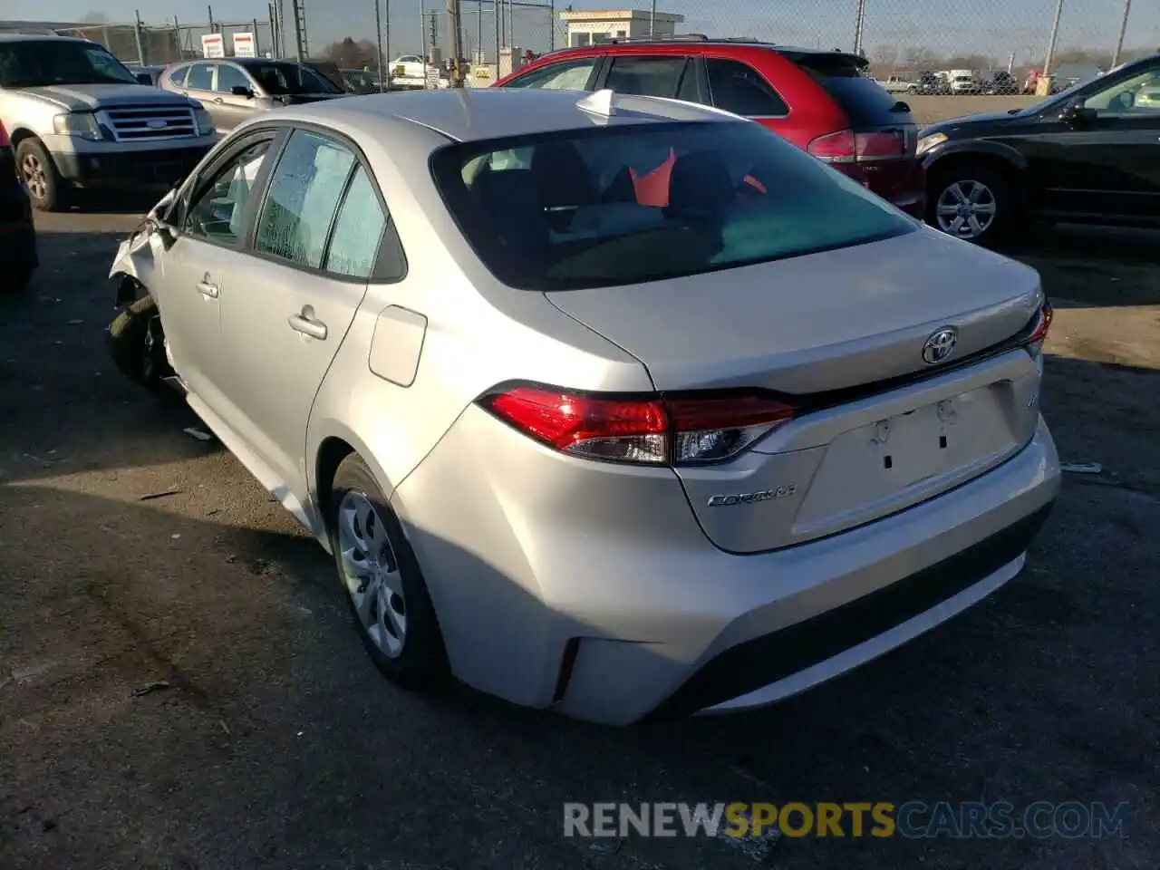 3 Photograph of a damaged car 5YFEPMAE4MP243048 TOYOTA COROLLA 2021