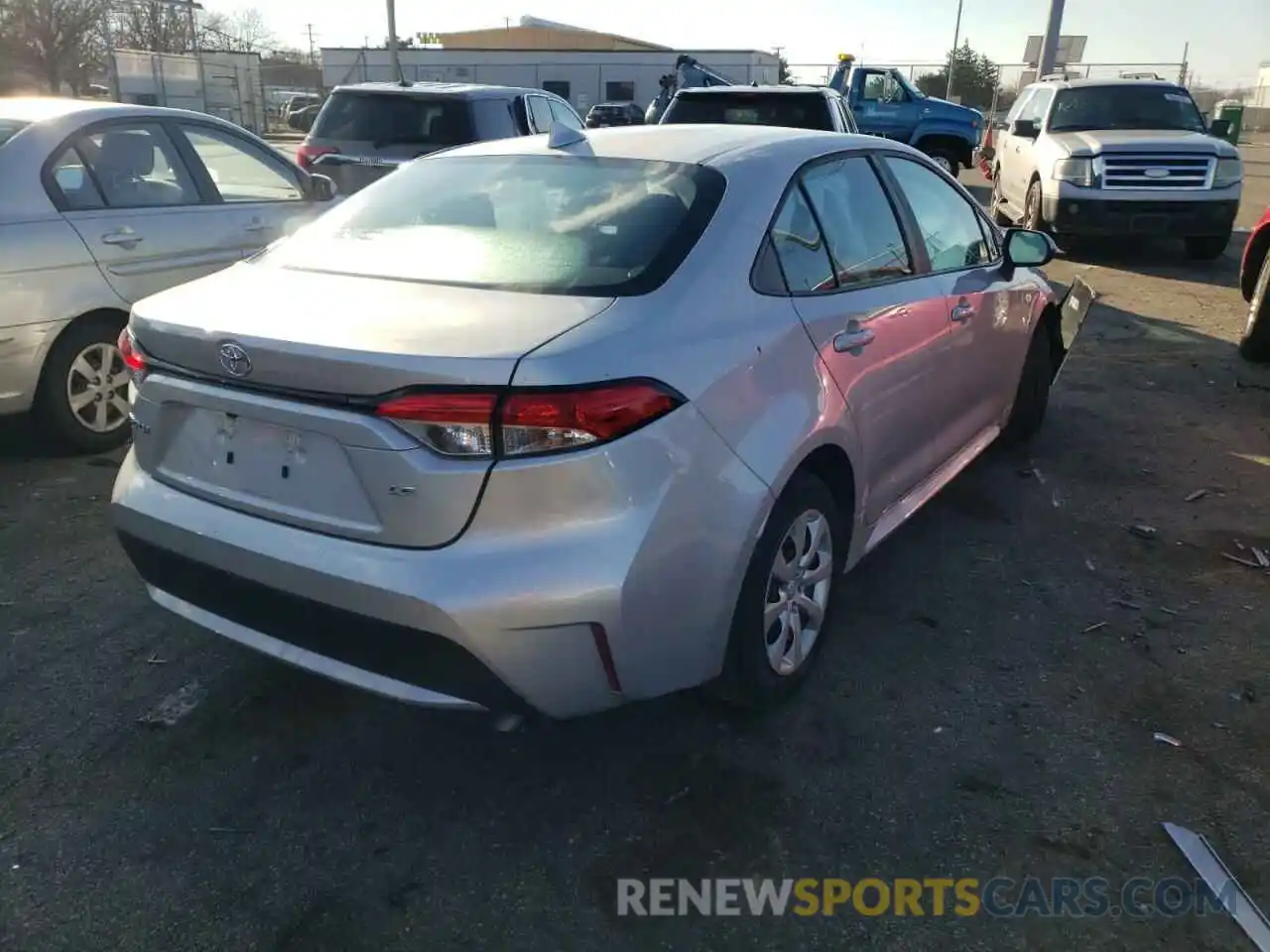 4 Photograph of a damaged car 5YFEPMAE4MP243048 TOYOTA COROLLA 2021