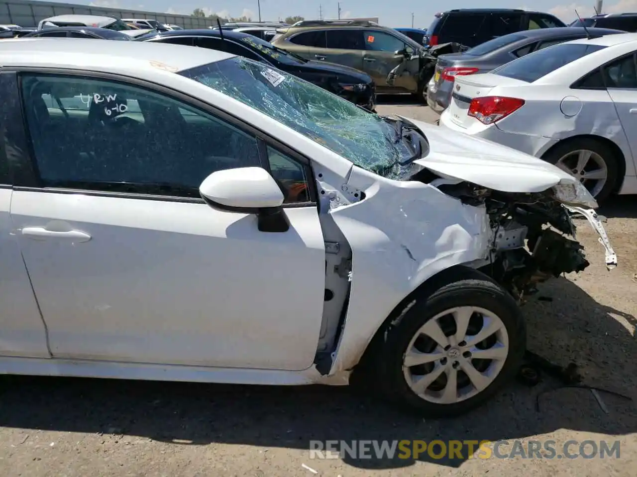 9 Photograph of a damaged car 5YFEPMAE4MP244801 TOYOTA COROLLA 2021