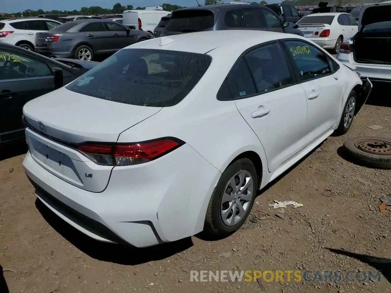 4 Photograph of a damaged car 5YFEPMAE4MP245446 TOYOTA COROLLA 2021