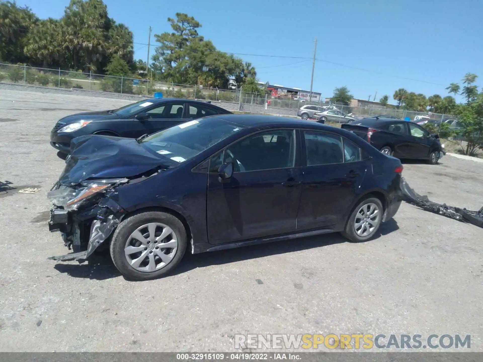 2 Photograph of a damaged car 5YFEPMAE4MP249772 TOYOTA COROLLA 2021