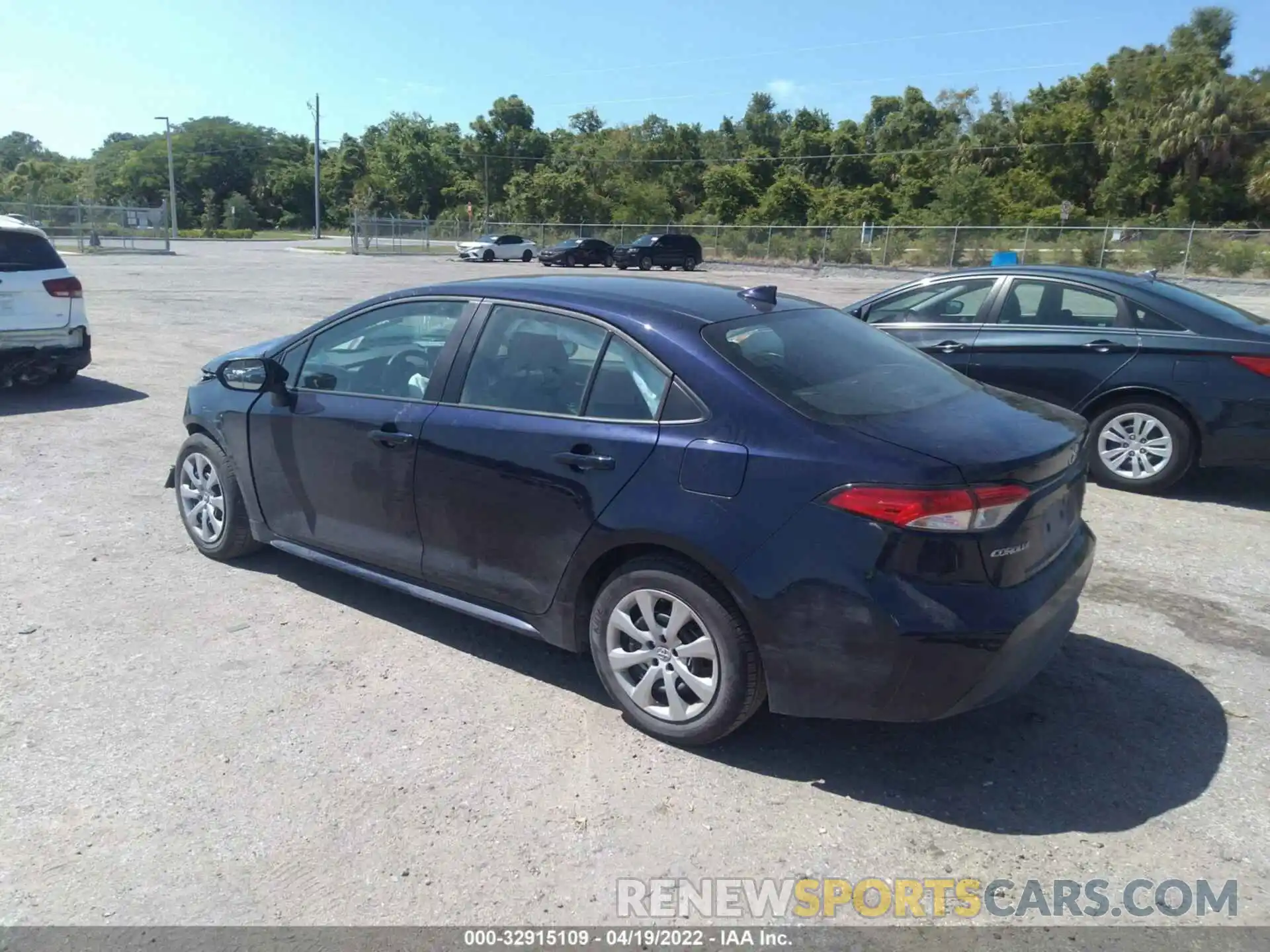 3 Photograph of a damaged car 5YFEPMAE4MP249772 TOYOTA COROLLA 2021