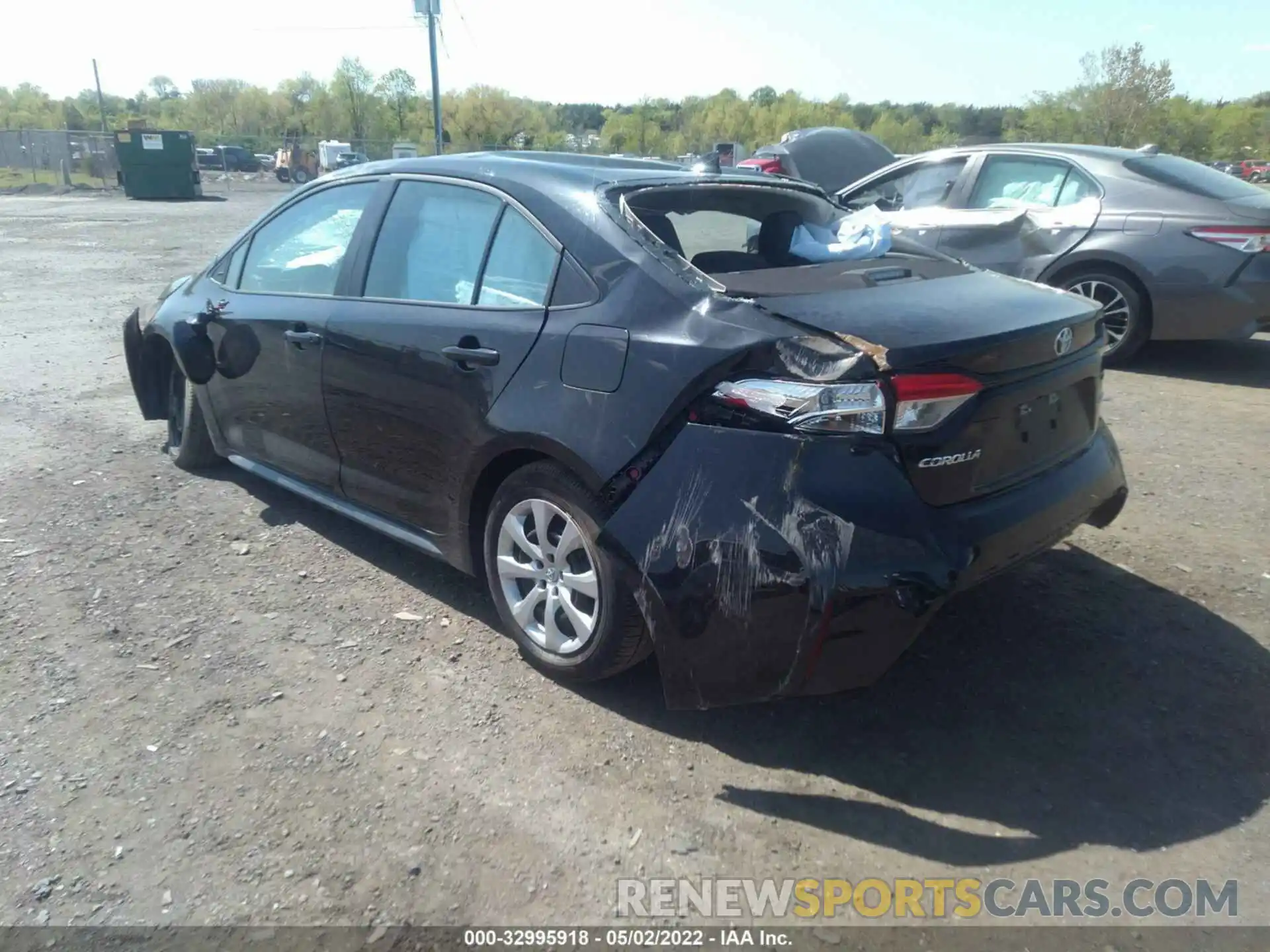 3 Photograph of a damaged car 5YFEPMAE4MP252770 TOYOTA COROLLA 2021