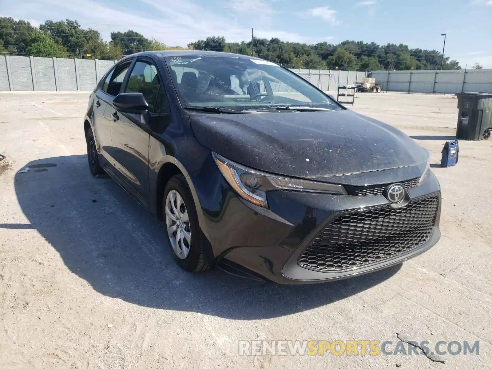 1 Photograph of a damaged car 5YFEPMAE4MP256270 TOYOTA COROLLA 2021