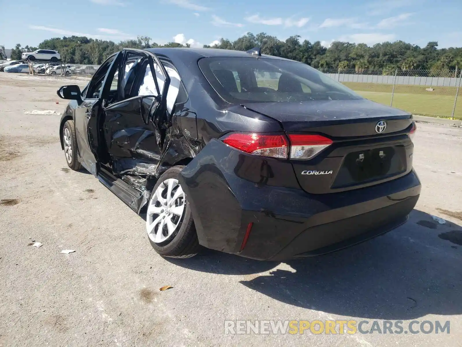 3 Photograph of a damaged car 5YFEPMAE4MP256270 TOYOTA COROLLA 2021