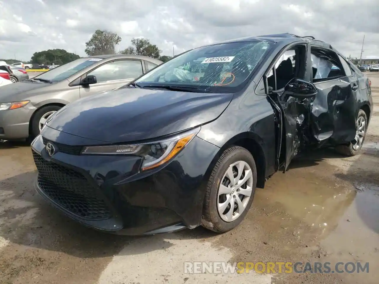 2 Photograph of a damaged car 5YFEPMAE4MP257435 TOYOTA COROLLA 2021