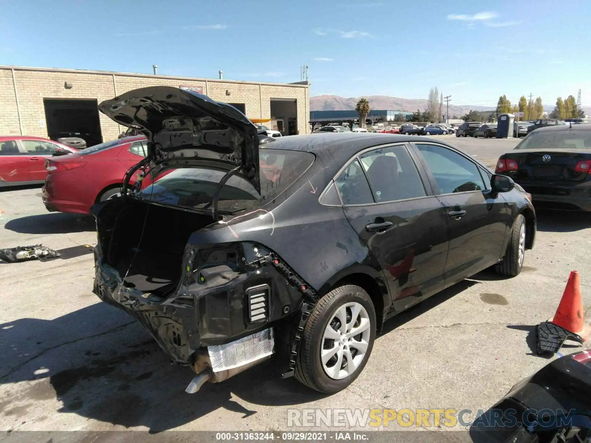 4 Photograph of a damaged car 5YFEPMAE4MP258326 TOYOTA COROLLA 2021