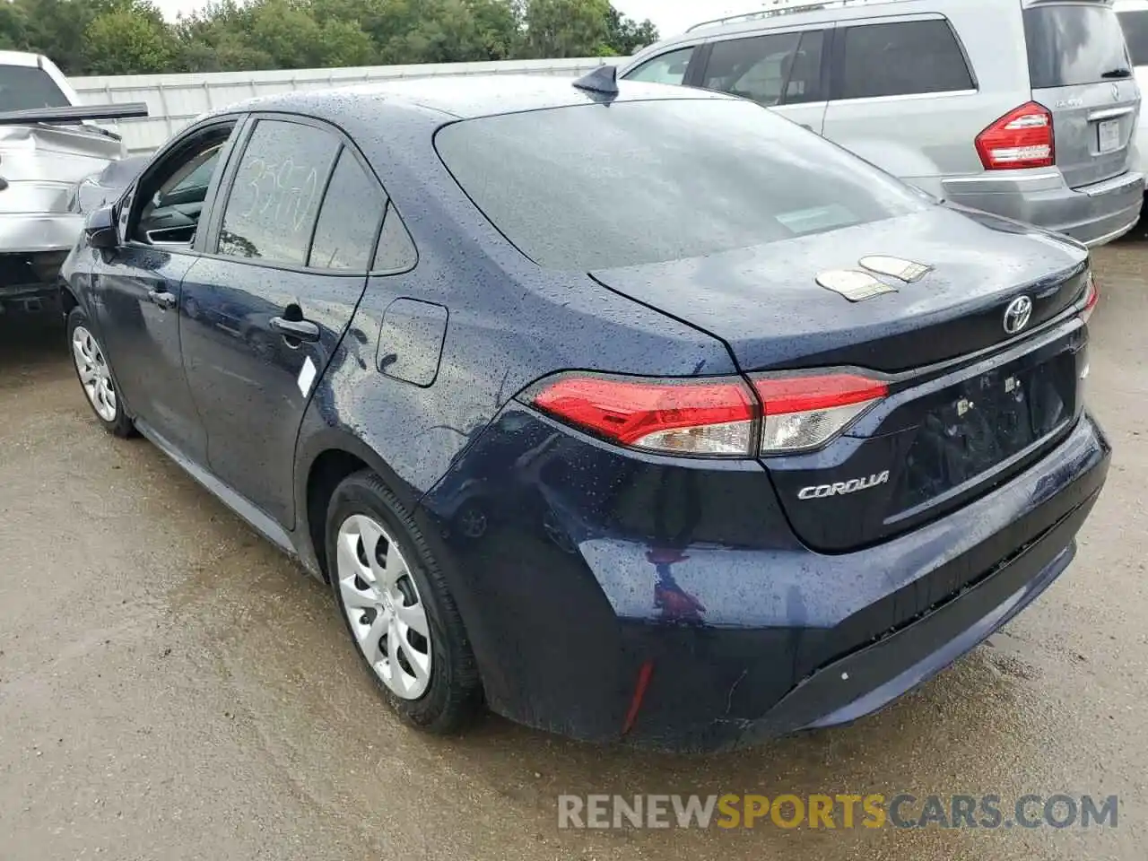 3 Photograph of a damaged car 5YFEPMAE4MP264675 TOYOTA COROLLA 2021