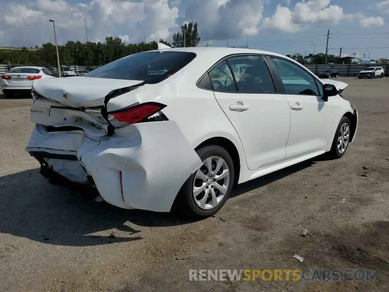 3 Photograph of a damaged car 5YFEPMAE5MP152063 TOYOTA COROLLA 2021