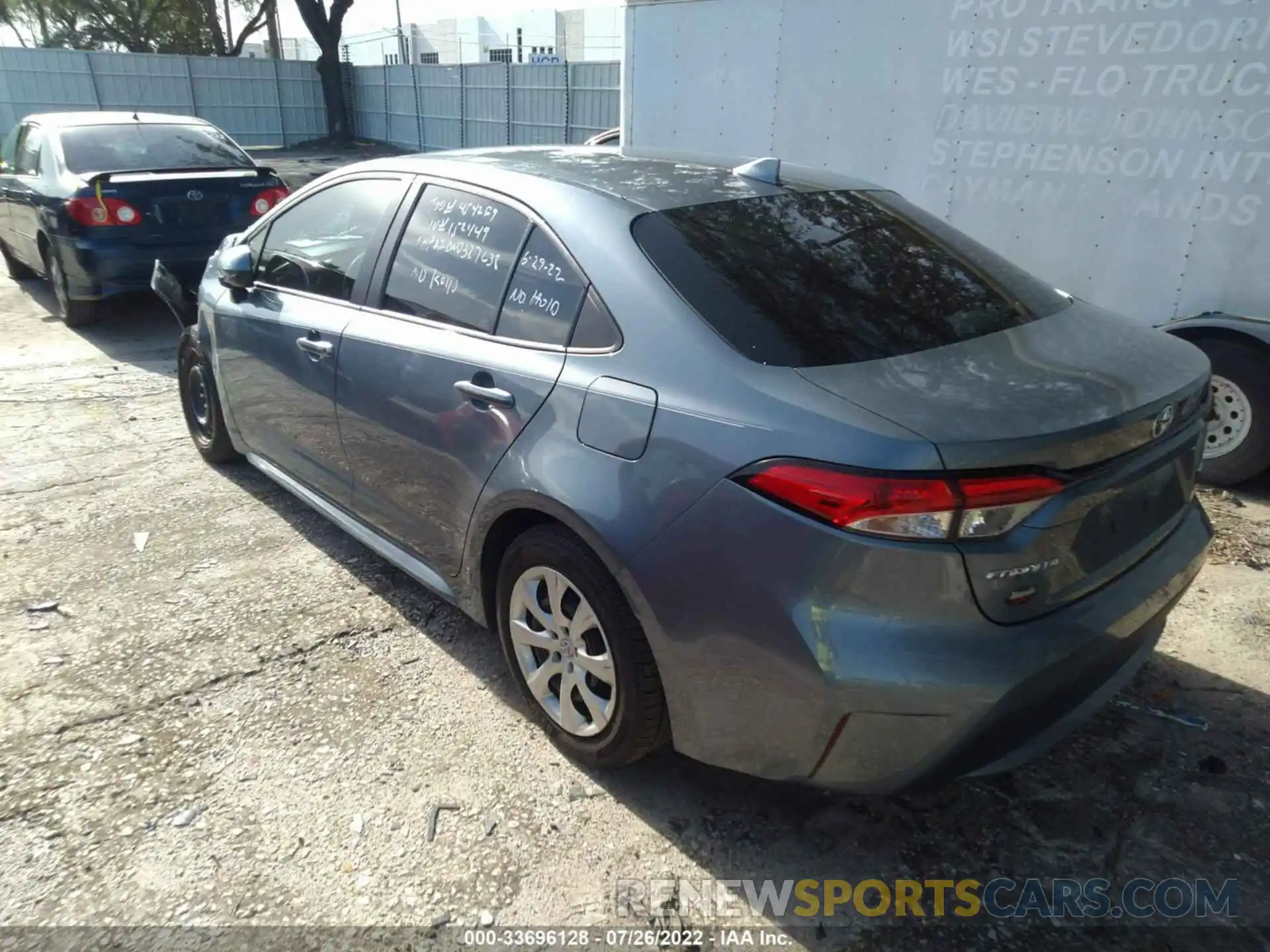 3 Photograph of a damaged car 5YFEPMAE5MP152449 TOYOTA COROLLA 2021