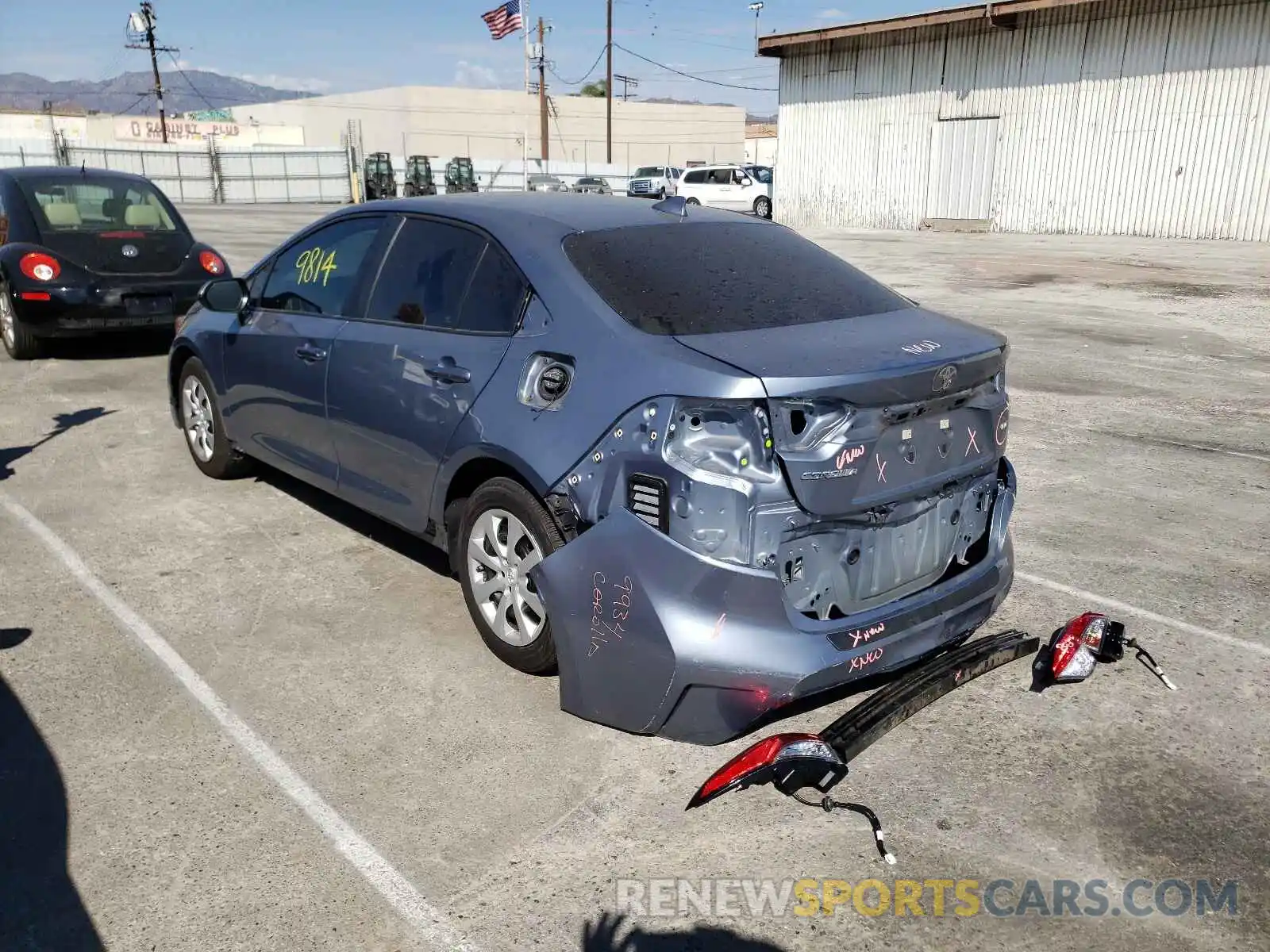 3 Photograph of a damaged car 5YFEPMAE5MP157148 TOYOTA COROLLA 2021