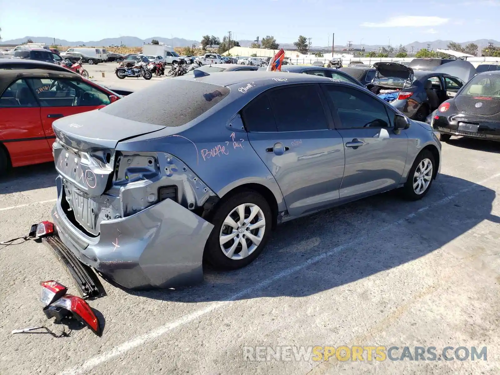 4 Photograph of a damaged car 5YFEPMAE5MP157148 TOYOTA COROLLA 2021