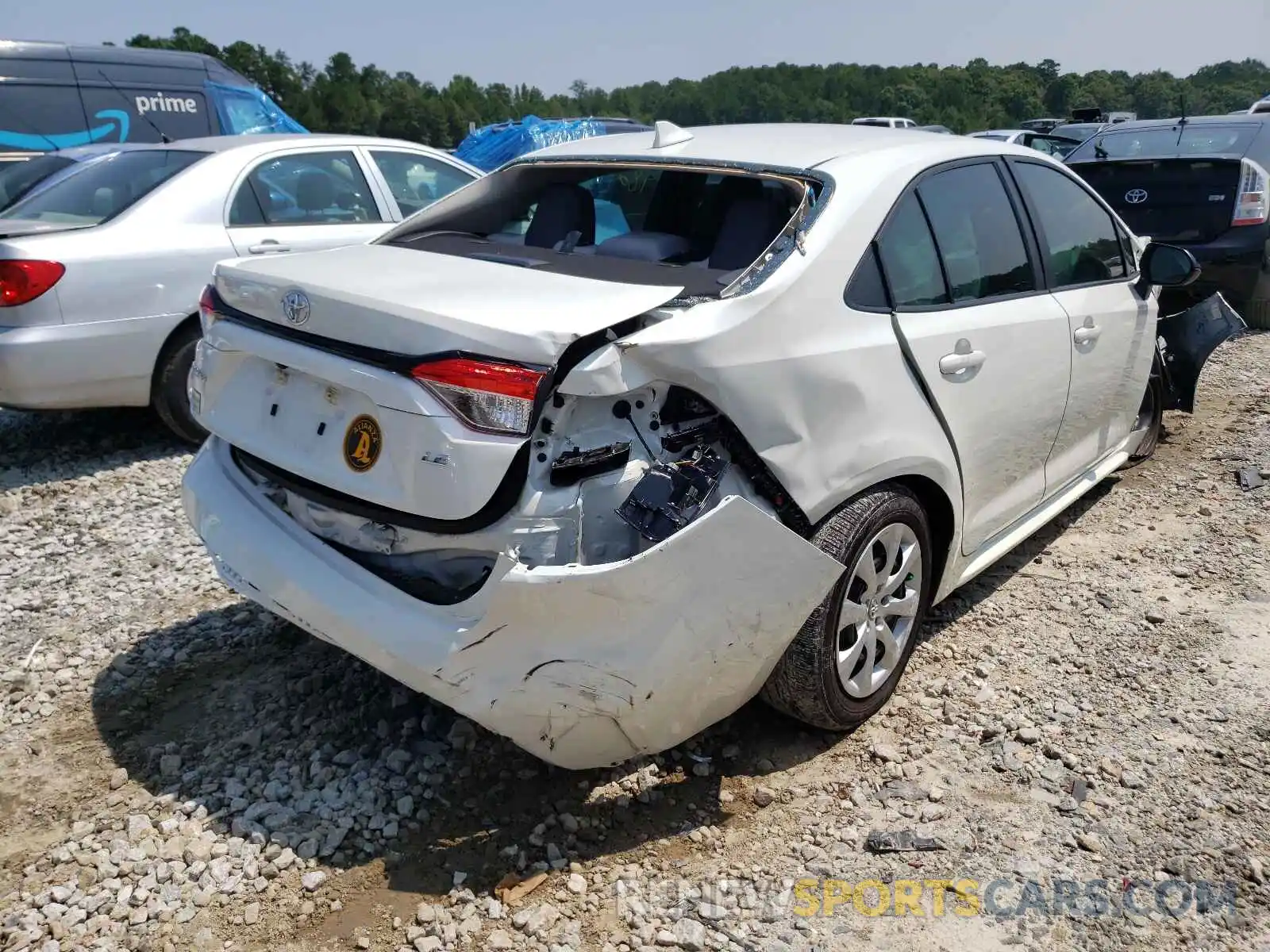 4 Photograph of a damaged car 5YFEPMAE5MP159501 TOYOTA COROLLA 2021