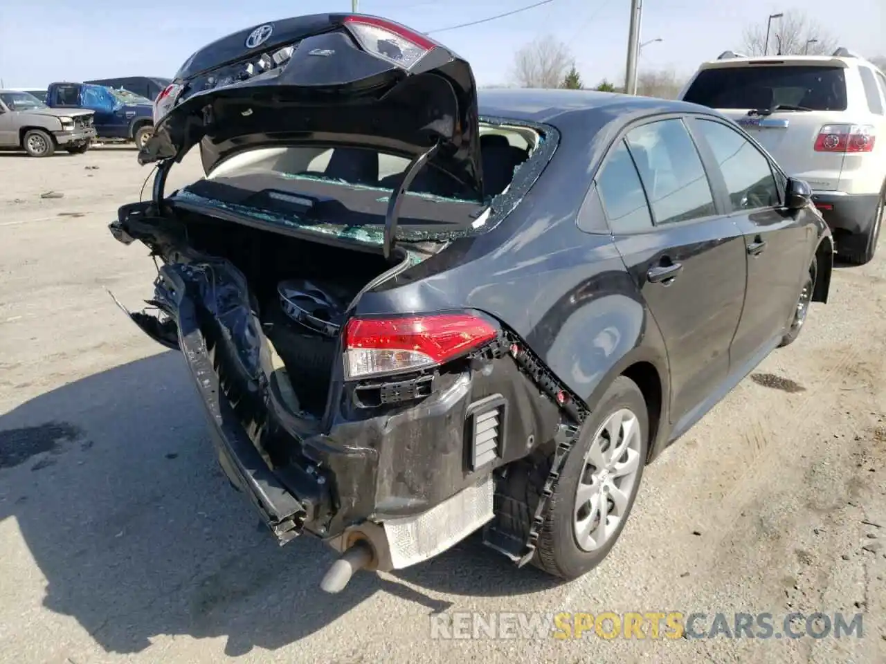 4 Photograph of a damaged car 5YFEPMAE5MP161569 TOYOTA COROLLA 2021