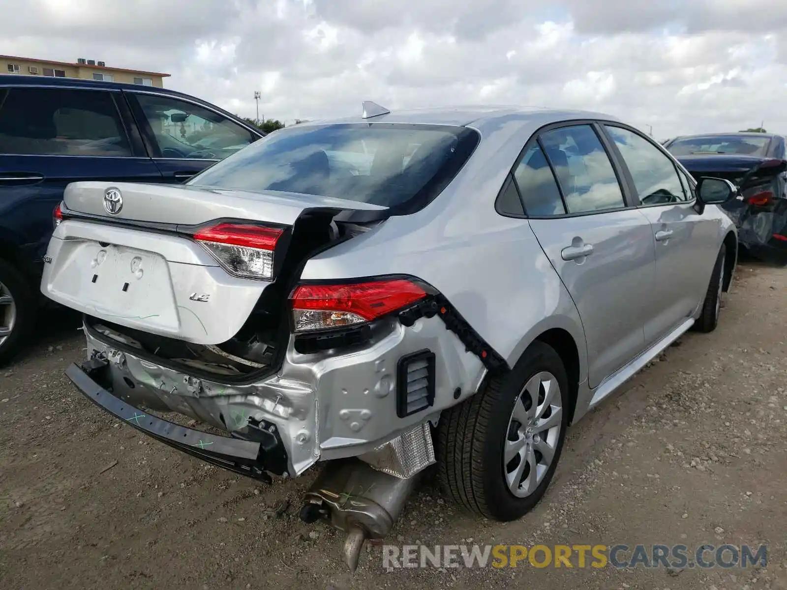 4 Photograph of a damaged car 5YFEPMAE5MP167534 TOYOTA COROLLA 2021