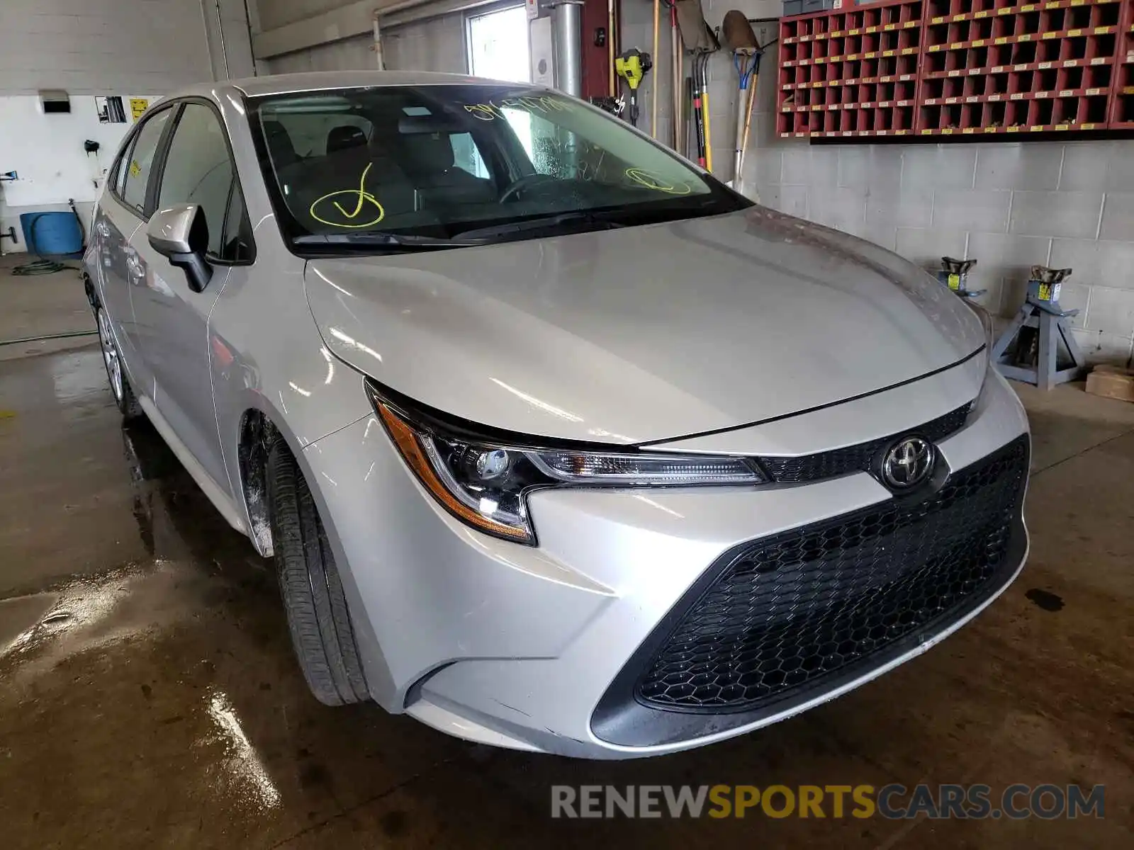 1 Photograph of a damaged car 5YFEPMAE5MP171115 TOYOTA COROLLA 2021