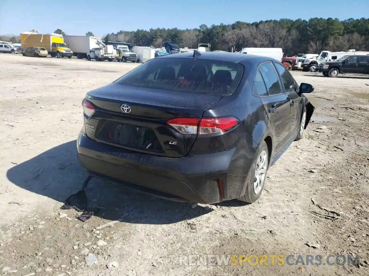 4 Photograph of a damaged car 5YFEPMAE5MP171292 TOYOTA COROLLA 2021