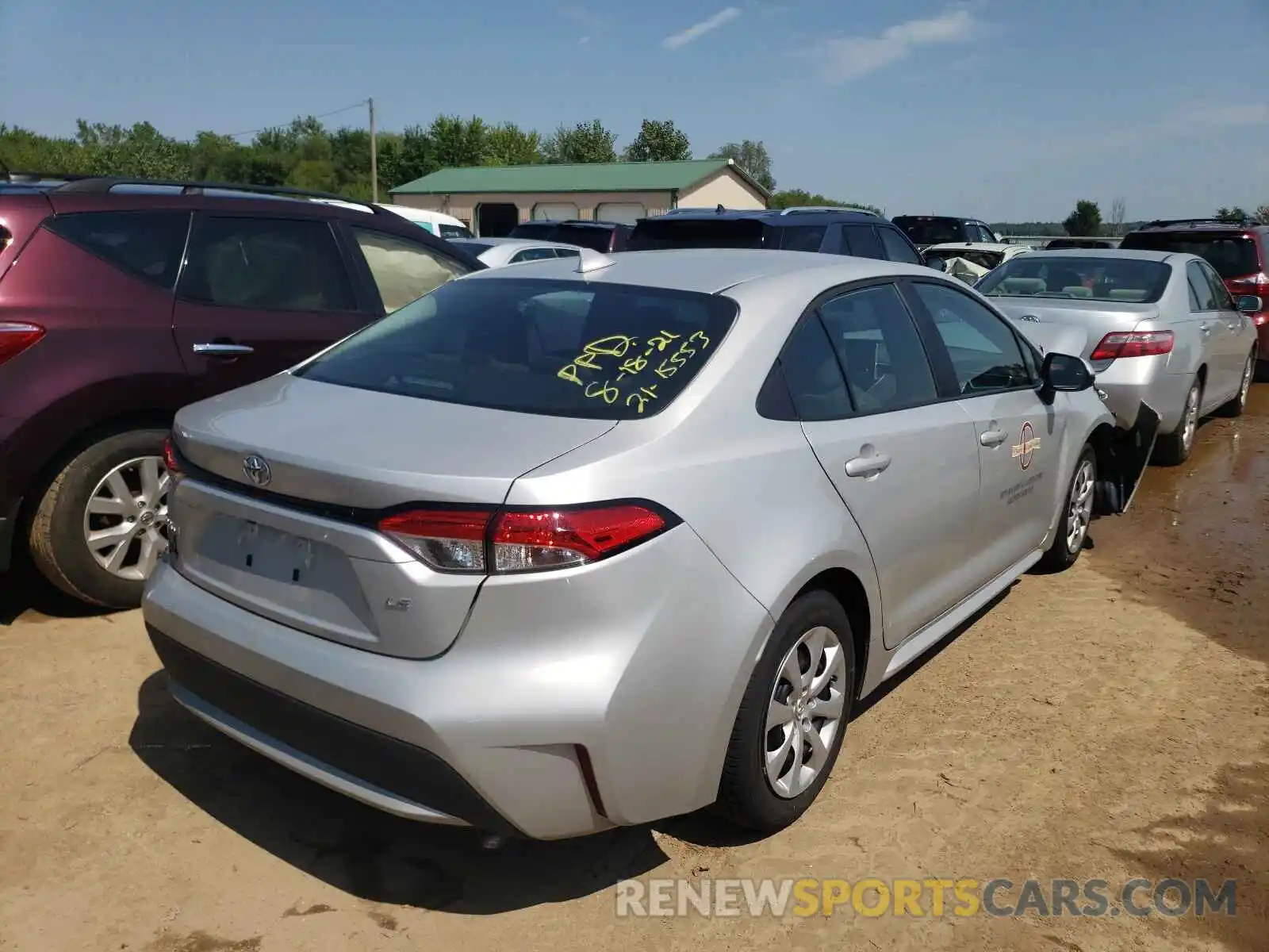 4 Photograph of a damaged car 5YFEPMAE5MP171874 TOYOTA COROLLA 2021