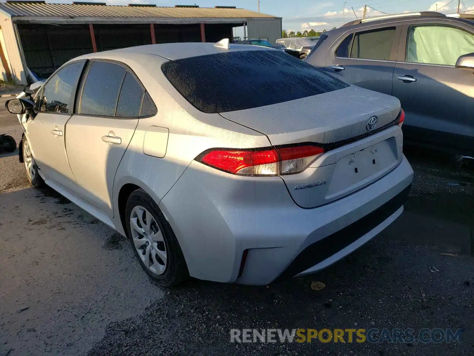 3 Photograph of a damaged car 5YFEPMAE5MP173298 TOYOTA COROLLA 2021